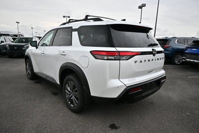 2026 Nissan Pathfinder SV
