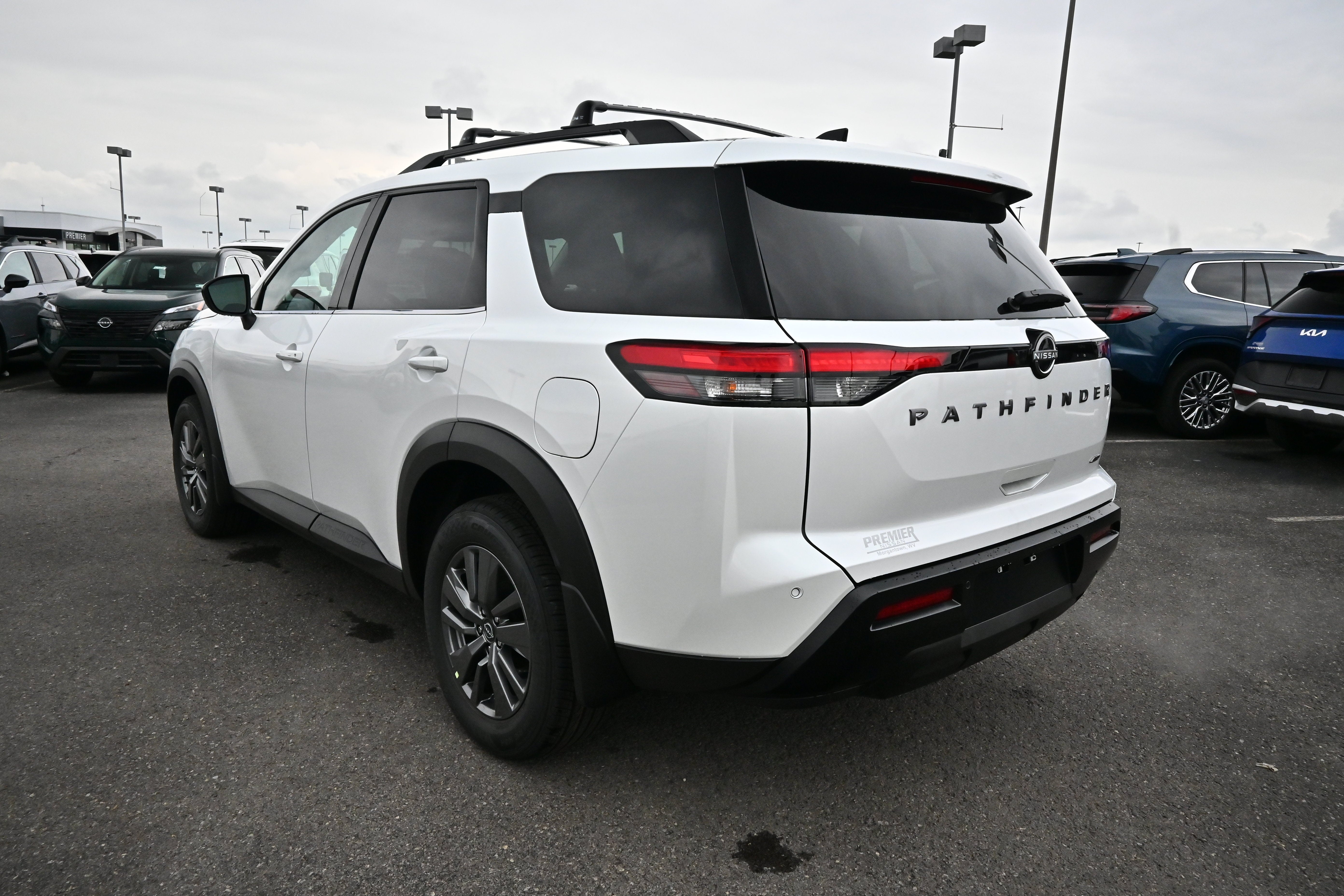 2026 Nissan Pathfinder SV