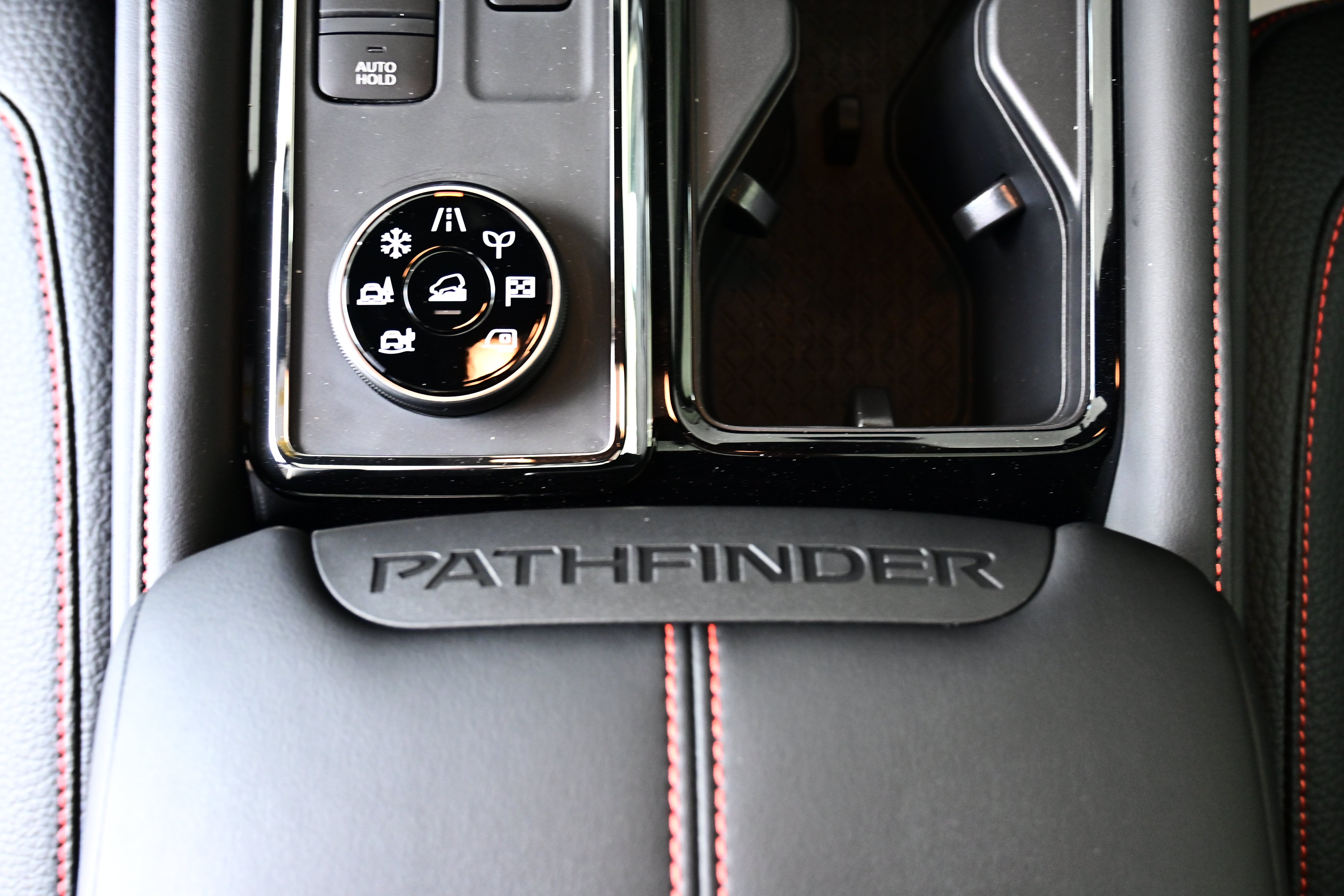 2026 Nissan Pathfinder Rock Creek®