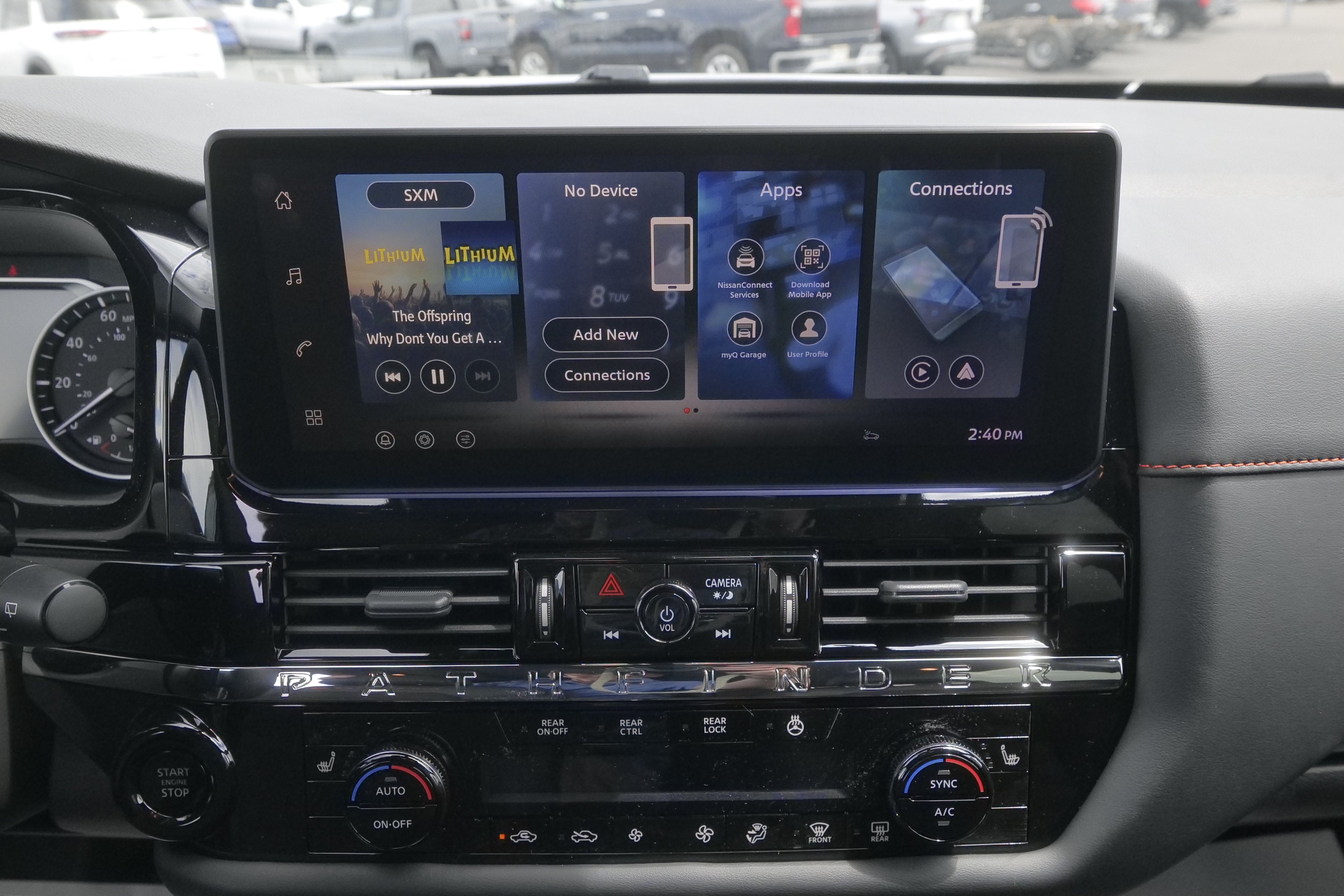 2026 Nissan Pathfinder Rock Creek®