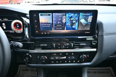 2026 Nissan Pathfinder SL