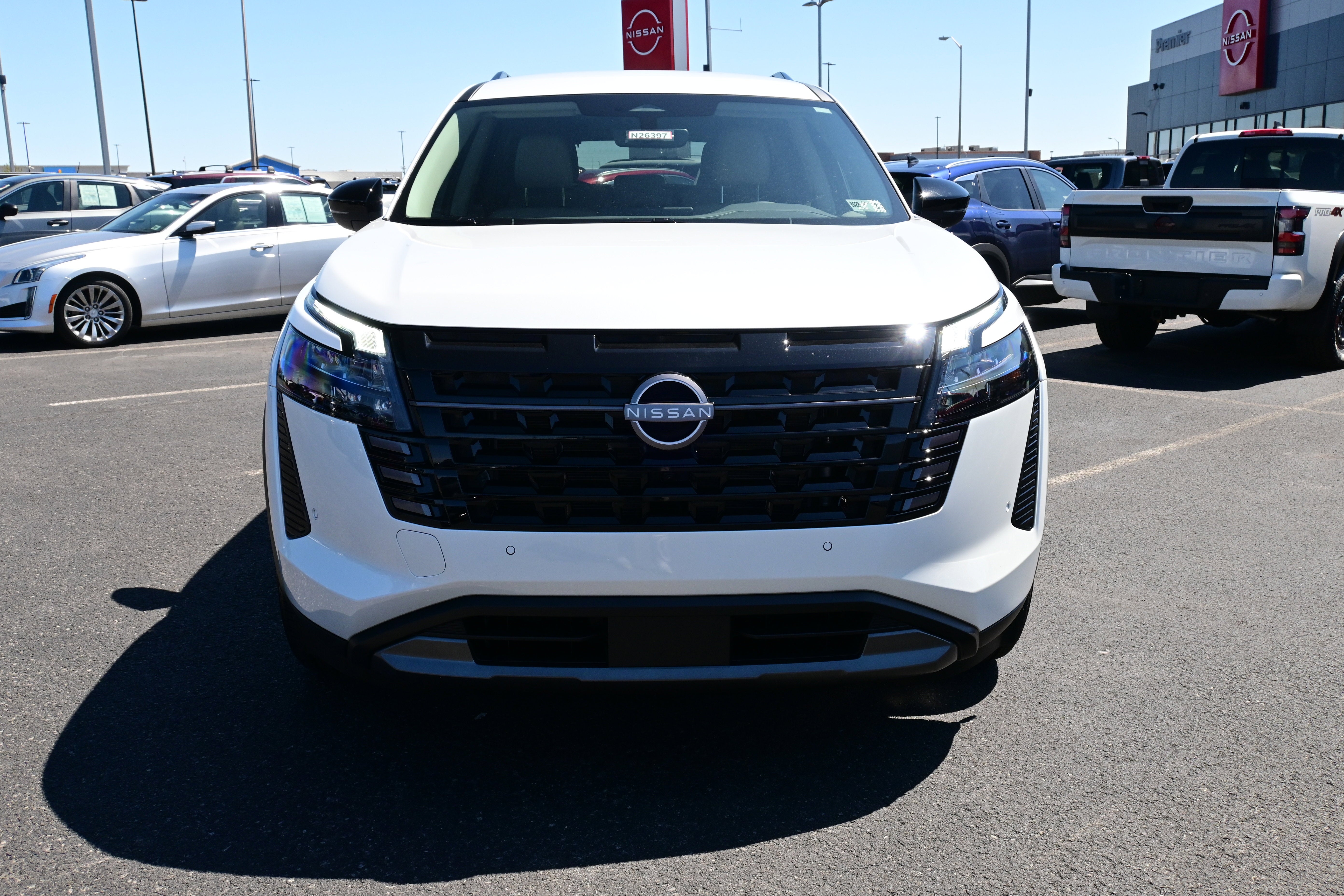 2026 Nissan Pathfinder SL