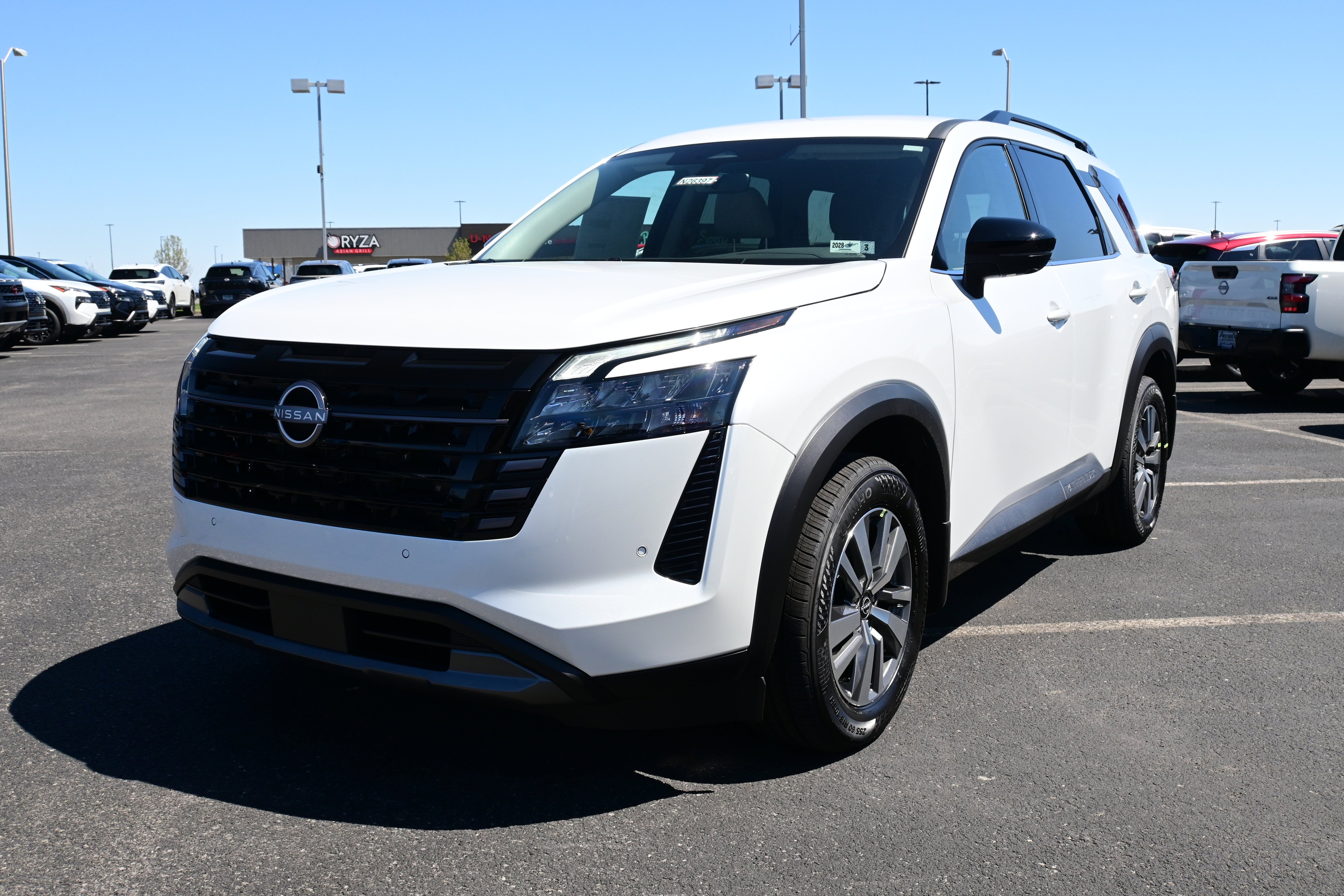 2026 Nissan Pathfinder SL