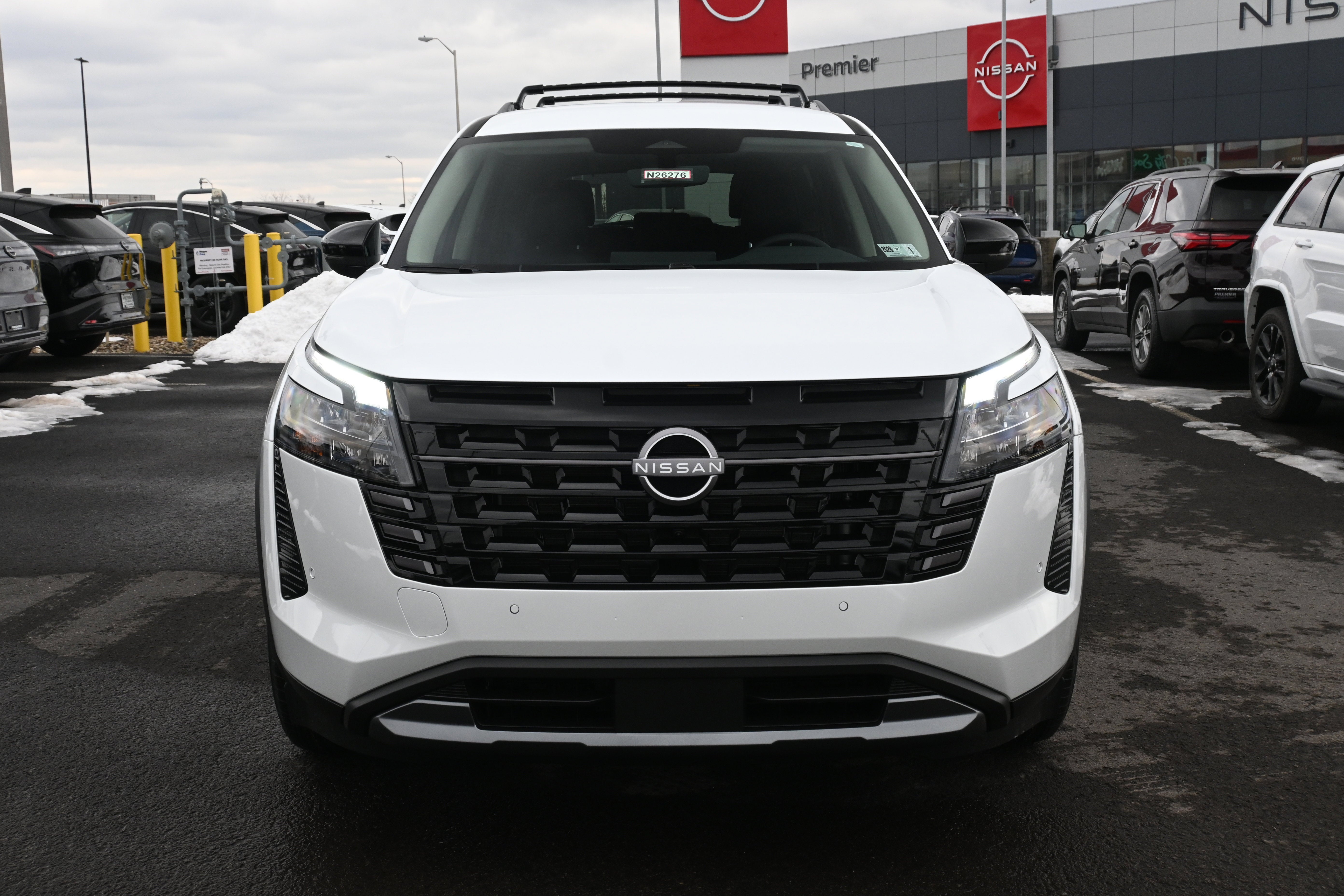 2026 Nissan Pathfinder SL