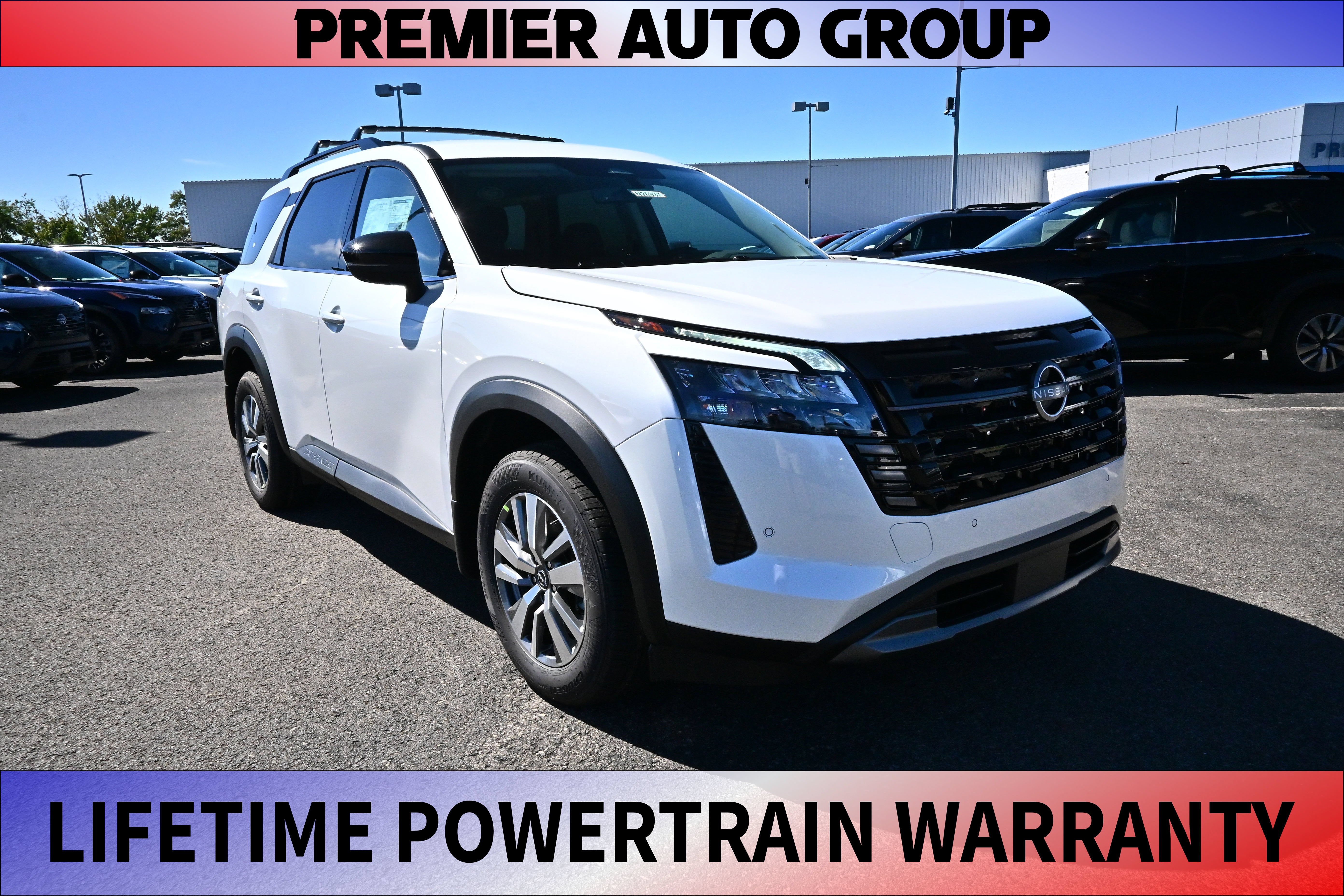 2026 Nissan Pathfinder SL