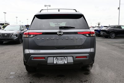 2026 Nissan Pathfinder SL