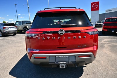 2026 Nissan Pathfinder SL