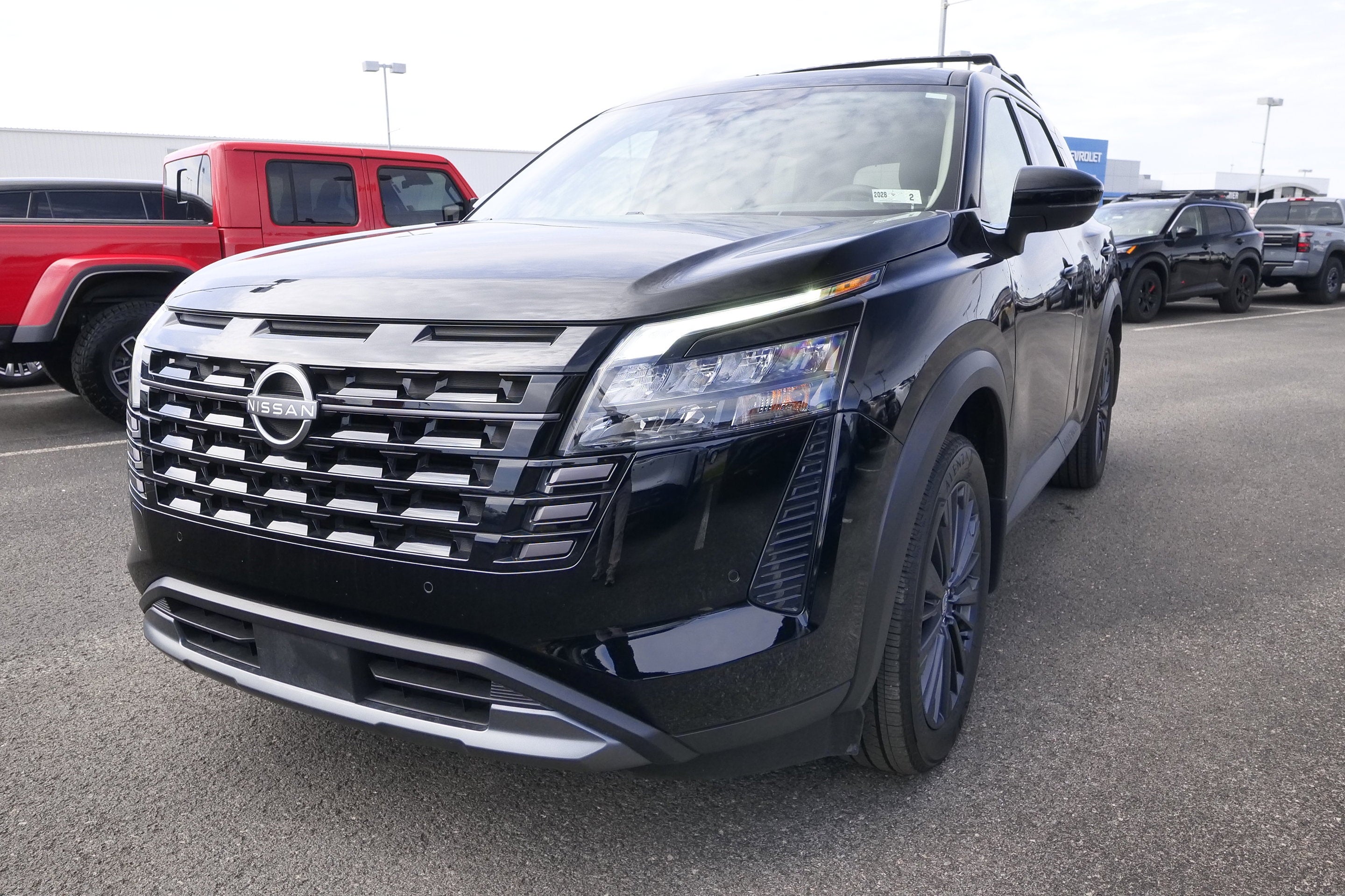 2026 Nissan Pathfinder SL