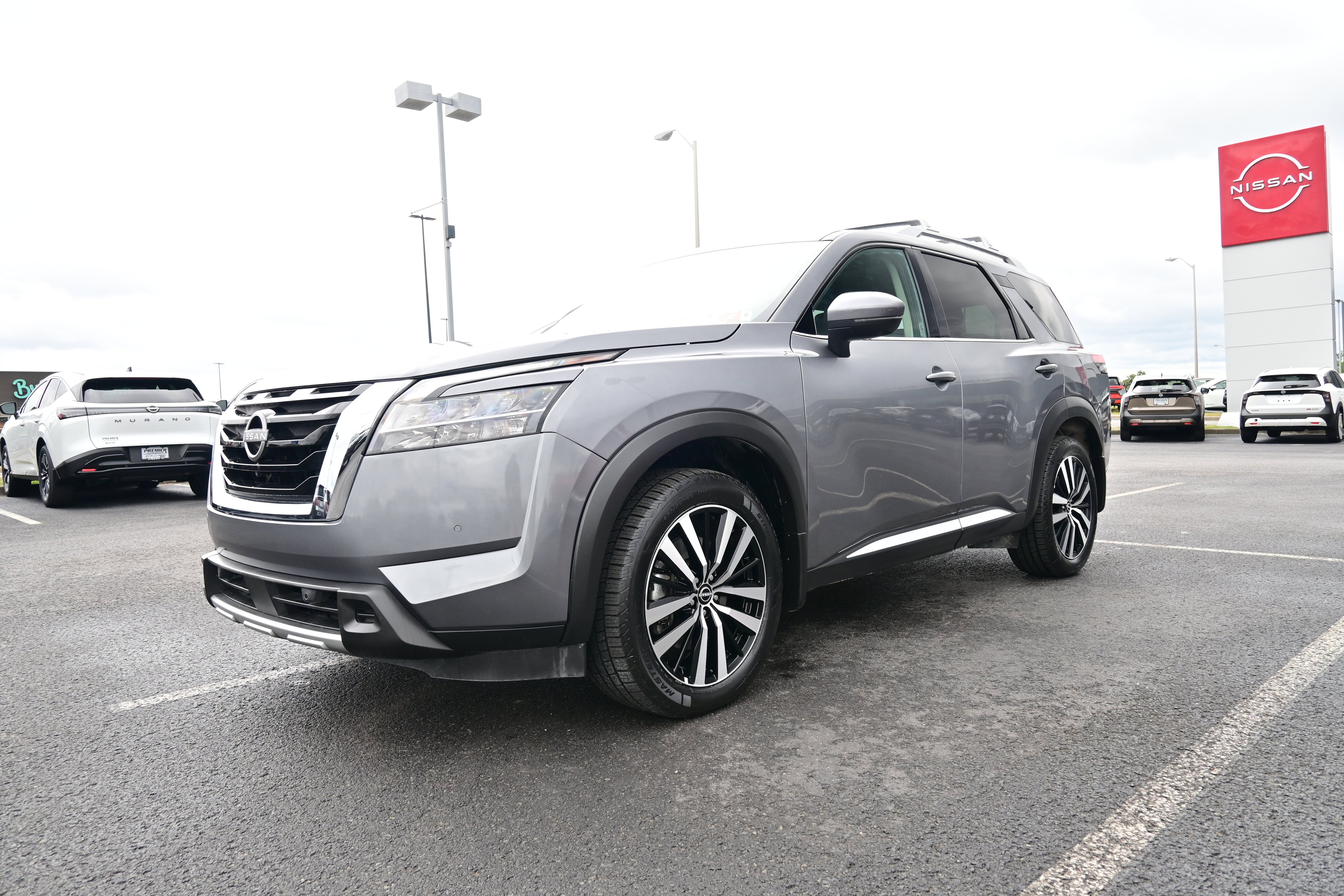 2024 Nissan Pathfinder Platinum