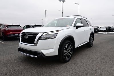 2025 Nissan Pathfinder Platinum