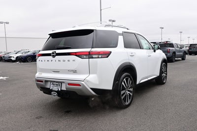 2025 Nissan Pathfinder Platinum