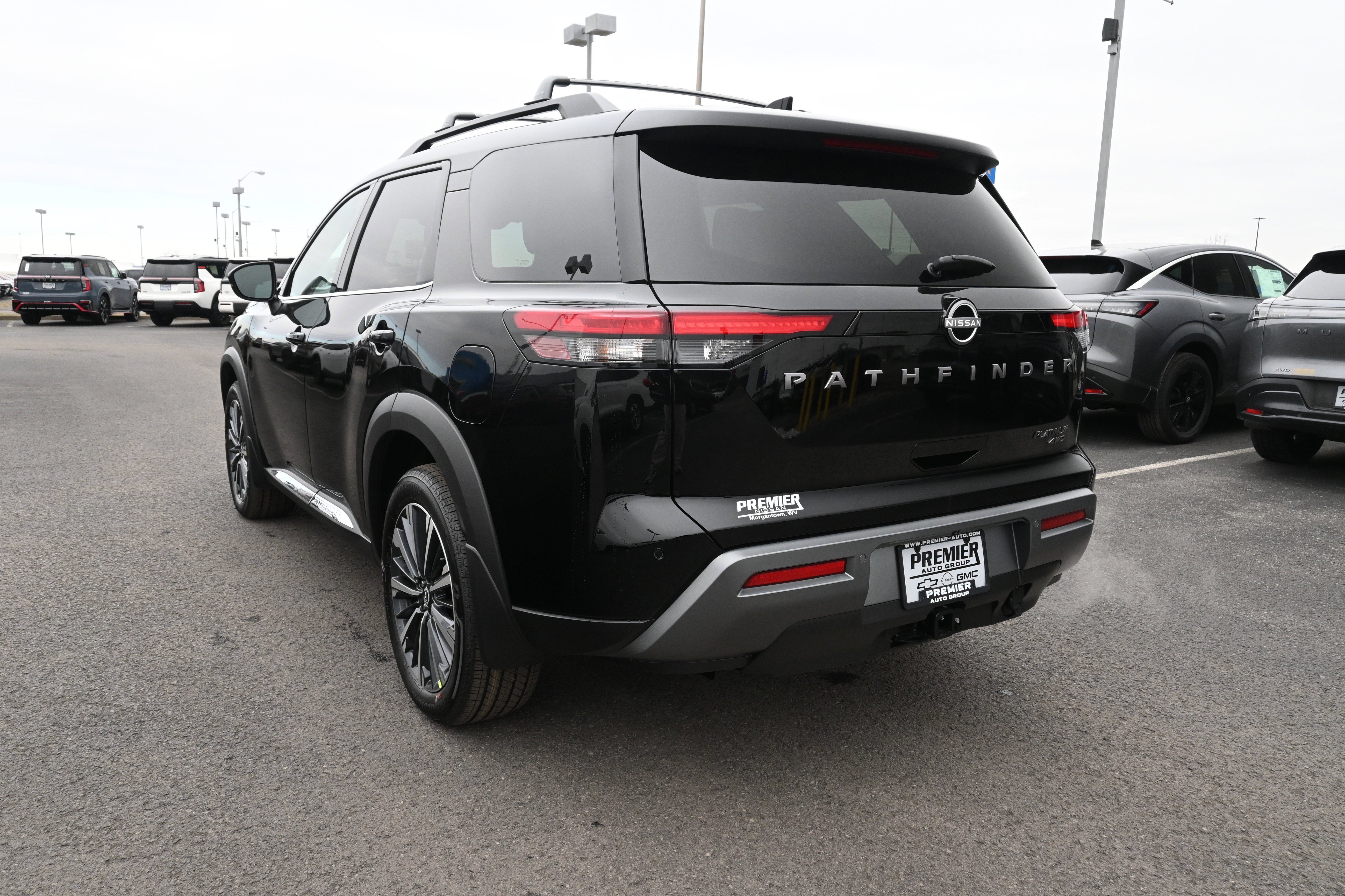 2026 Nissan Pathfinder Platinum