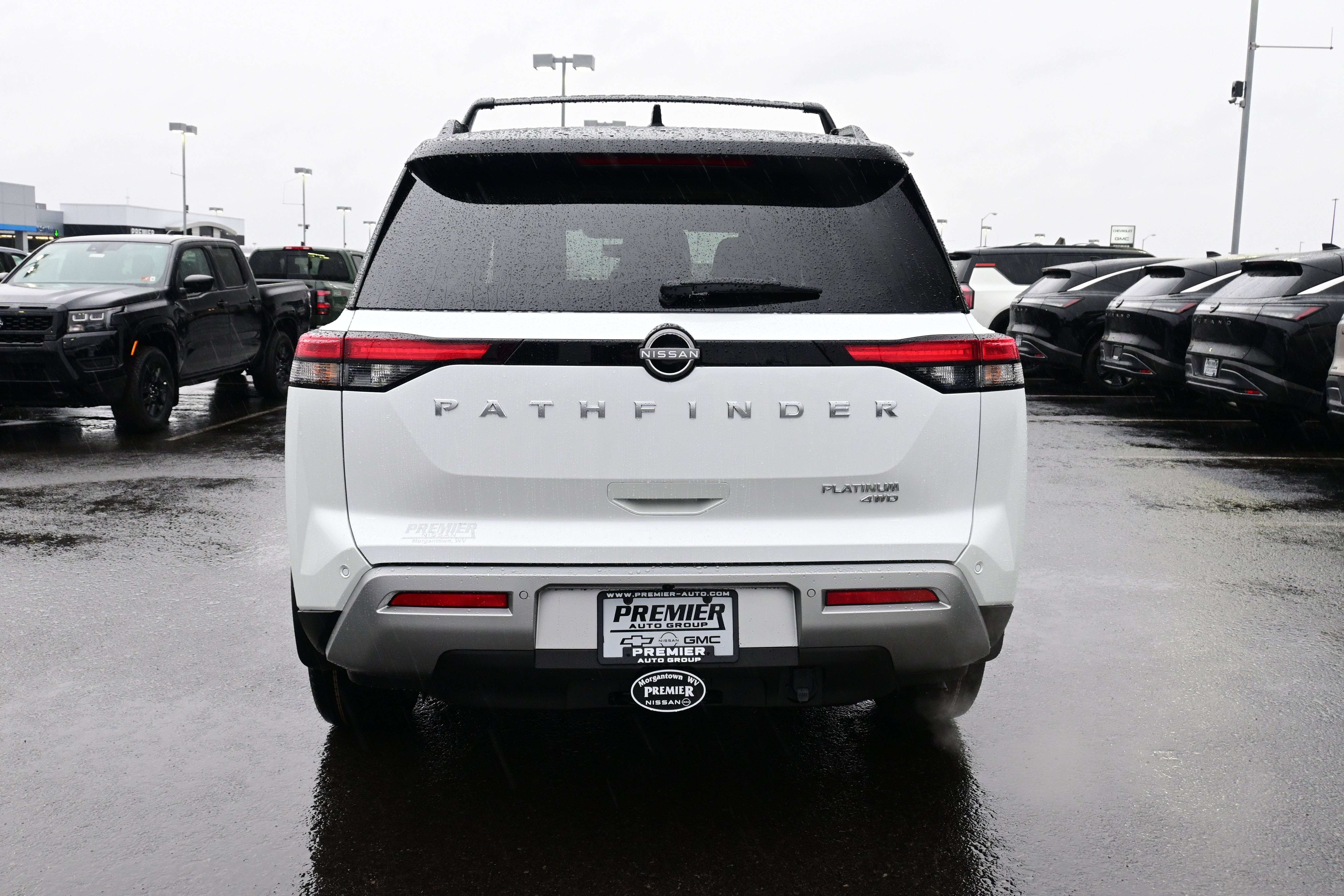 2025 Nissan Pathfinder Platinum