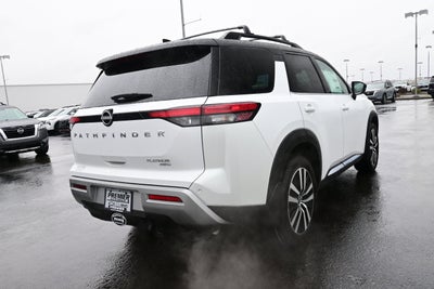 2025 Nissan Pathfinder Platinum