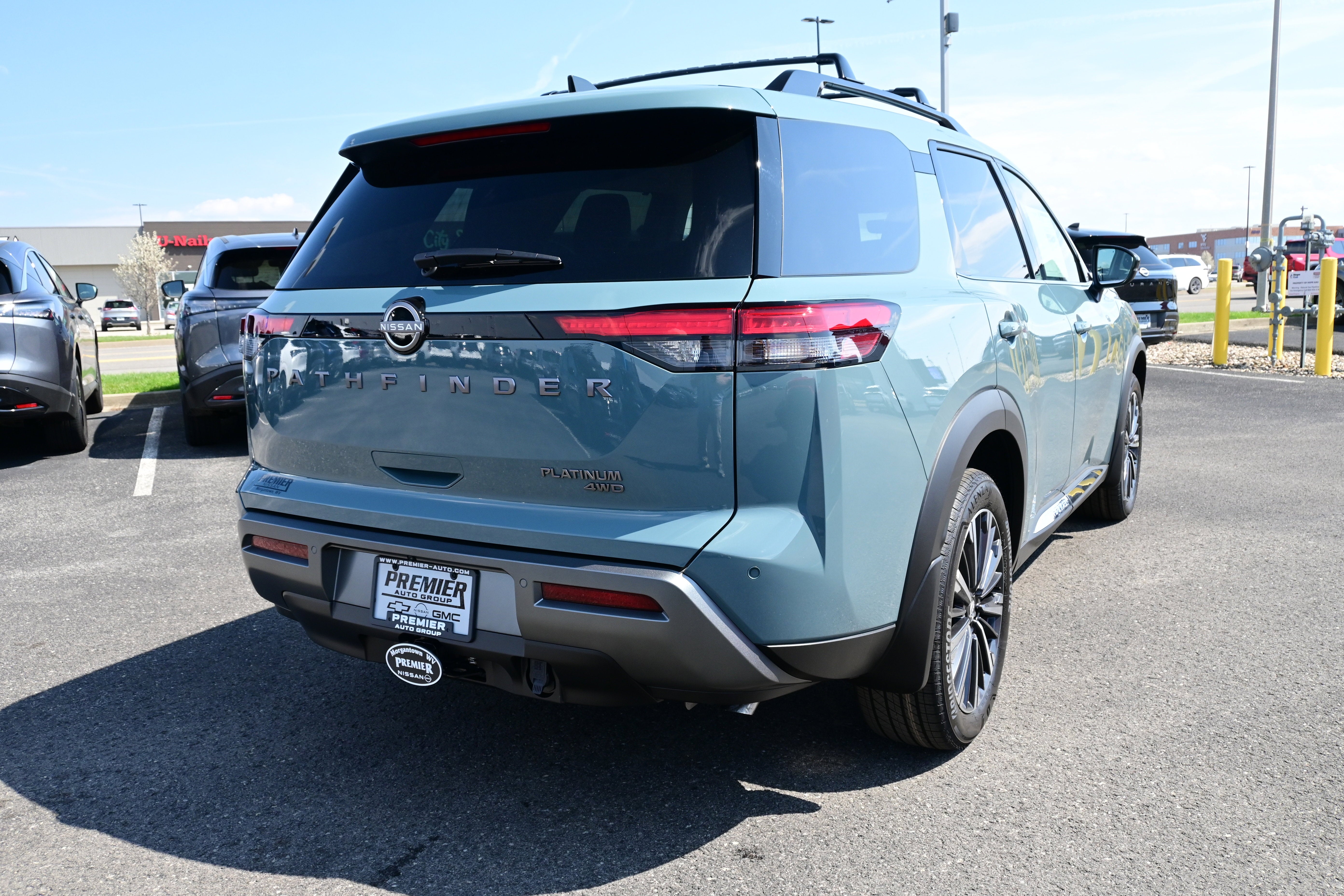 2026 Nissan Pathfinder Platinum