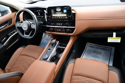 2025 Nissan Pathfinder Platinum