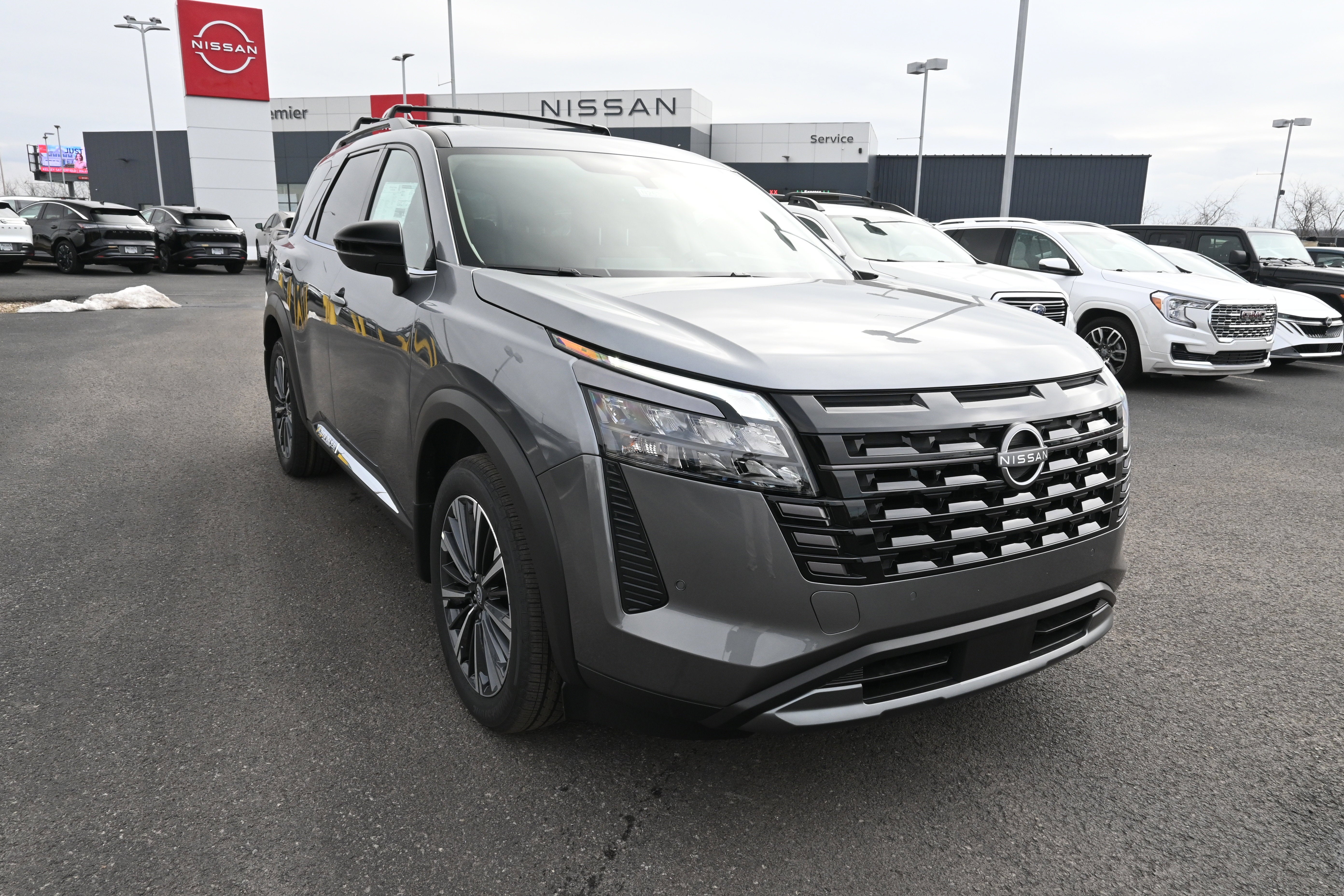 2026 Nissan Pathfinder Platinum