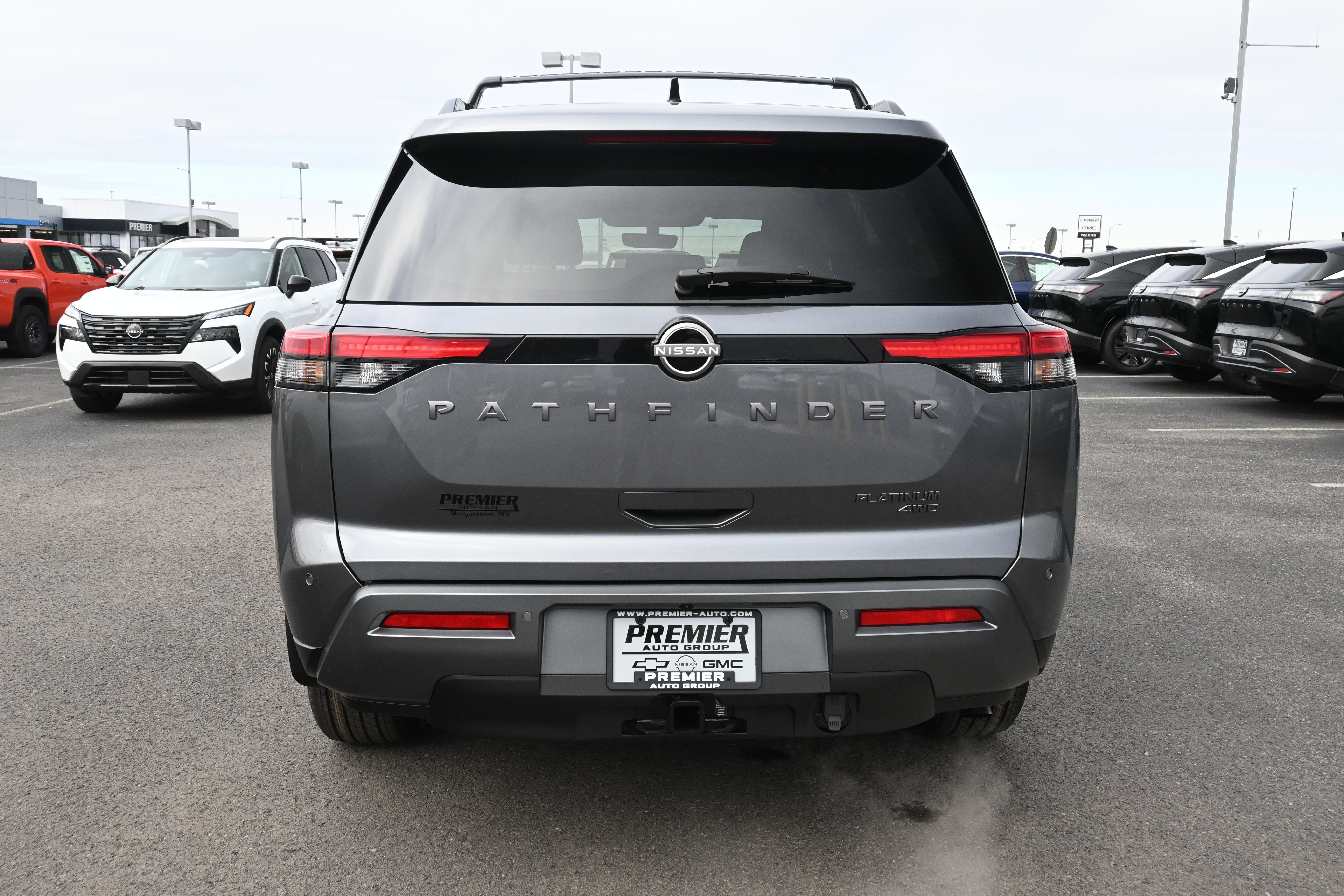 2026 Nissan Pathfinder Platinum