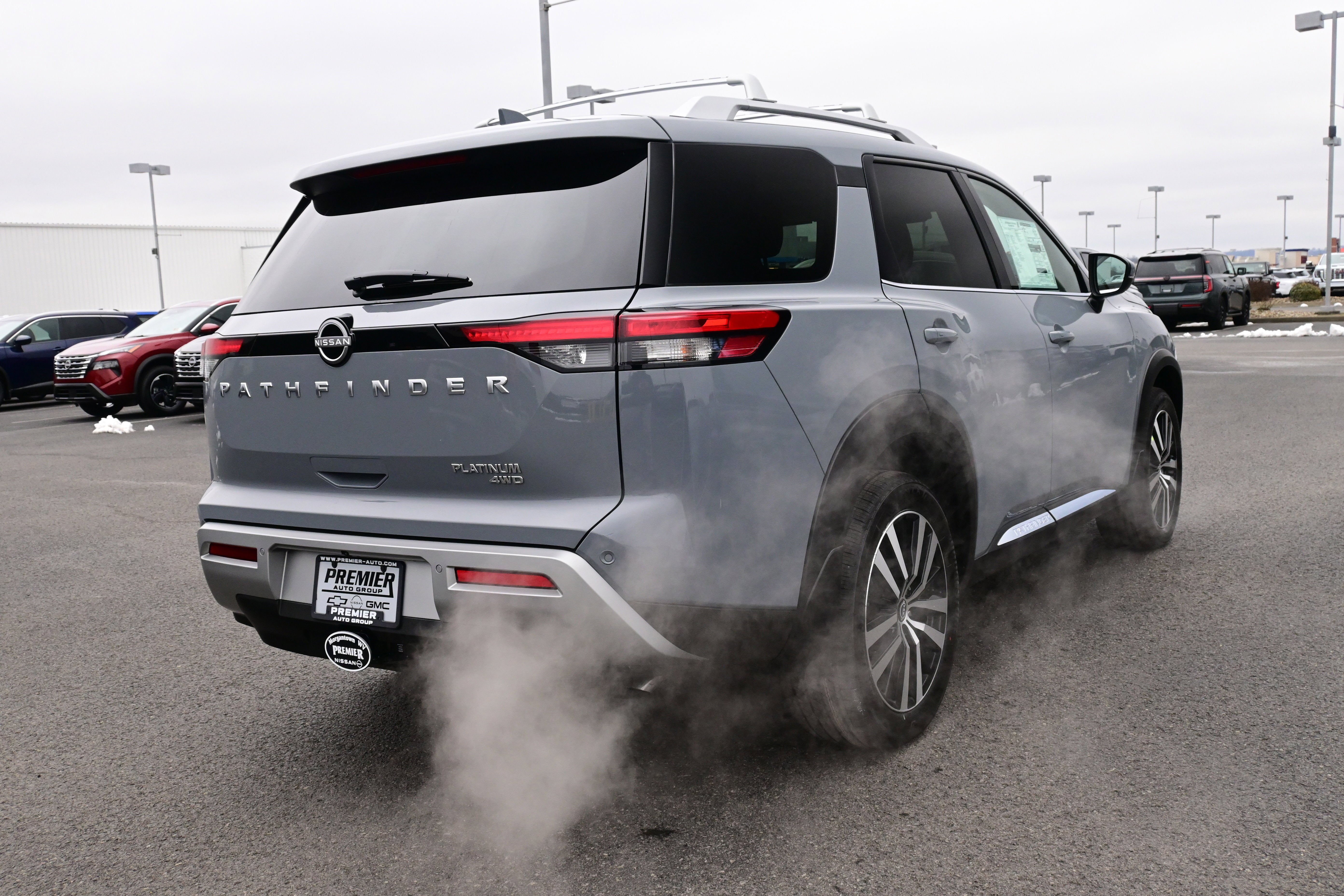 2025 Nissan Pathfinder Platinum