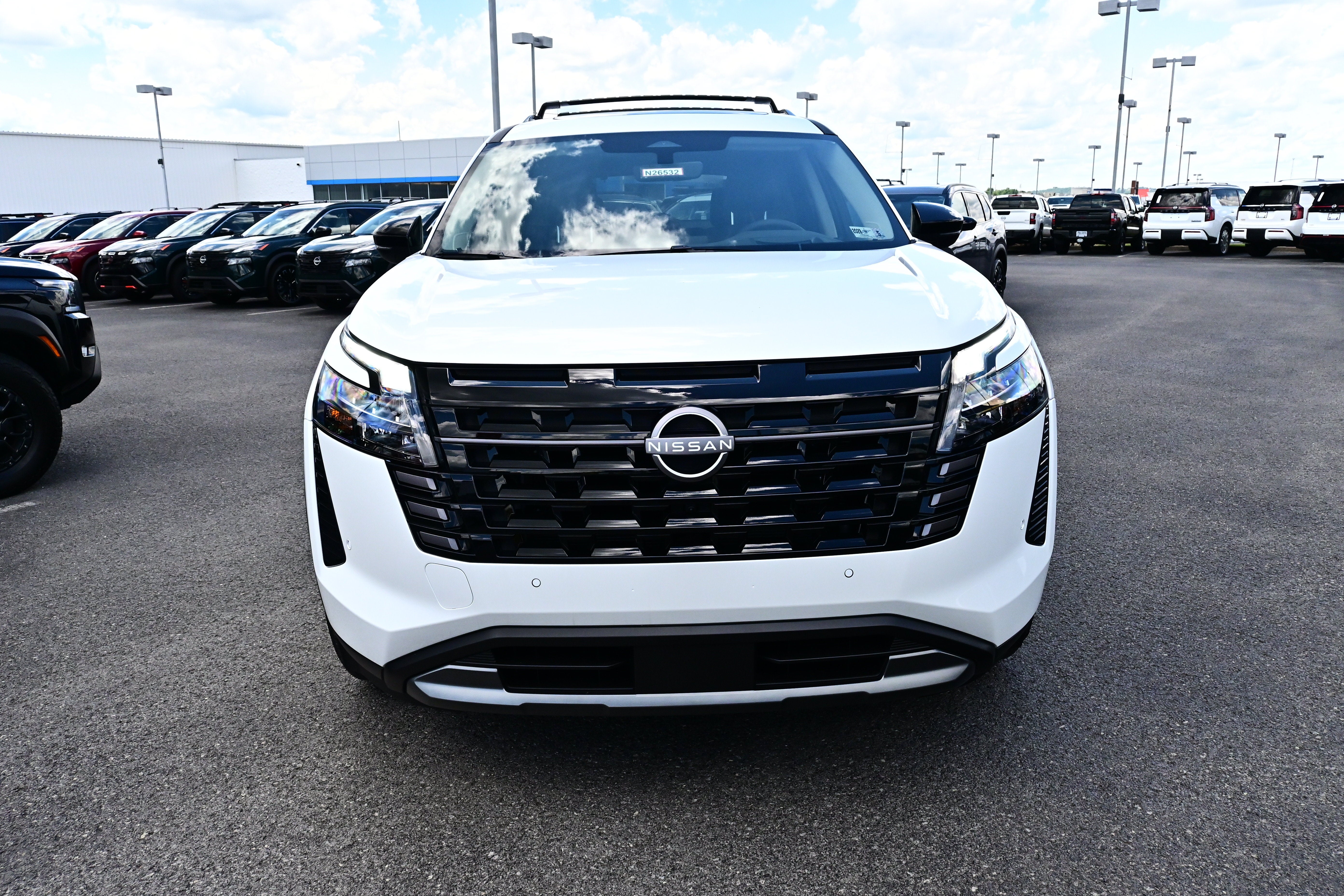 2026 Nissan Pathfinder Platinum