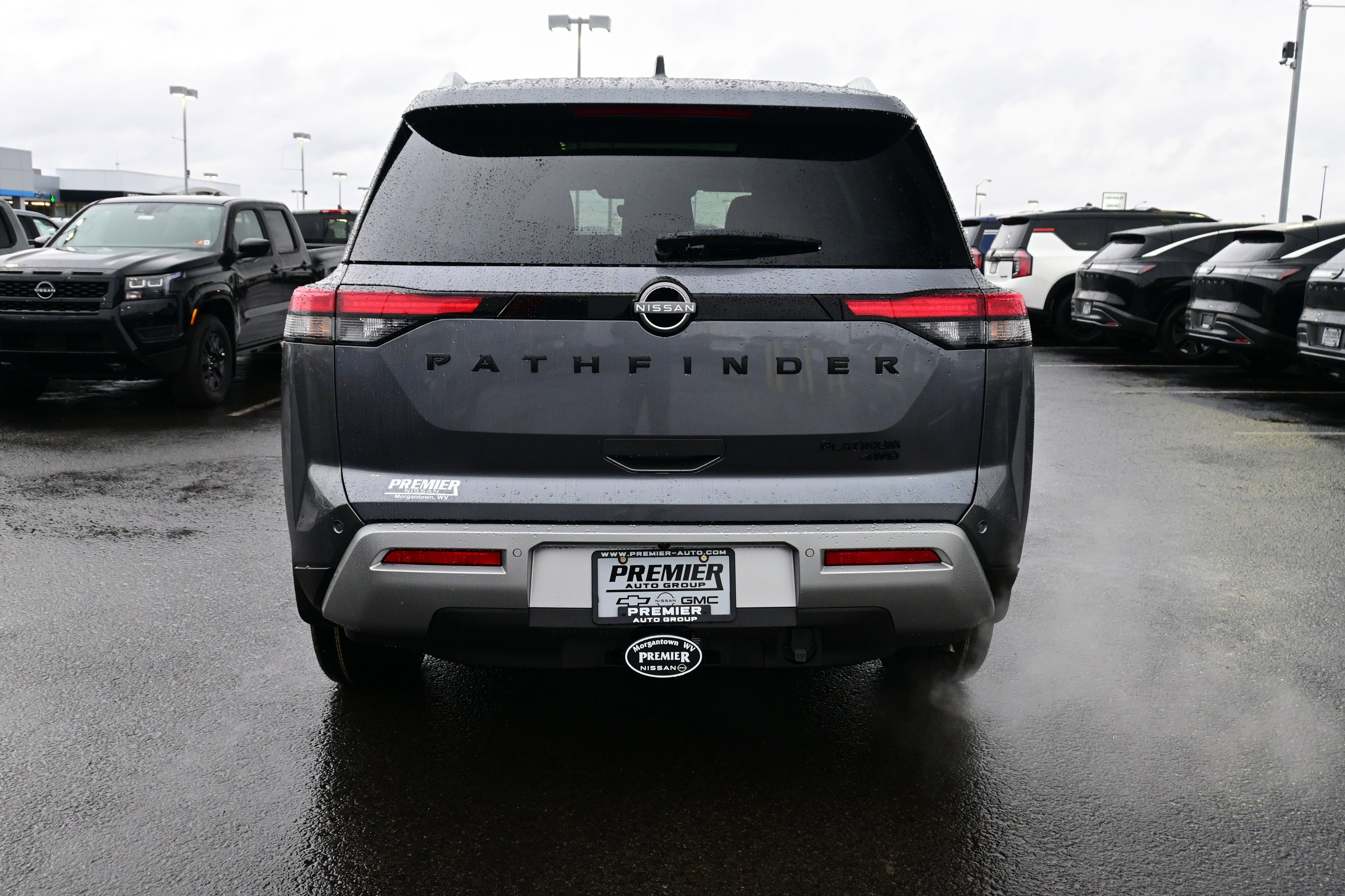 2025 Nissan Pathfinder Platinum