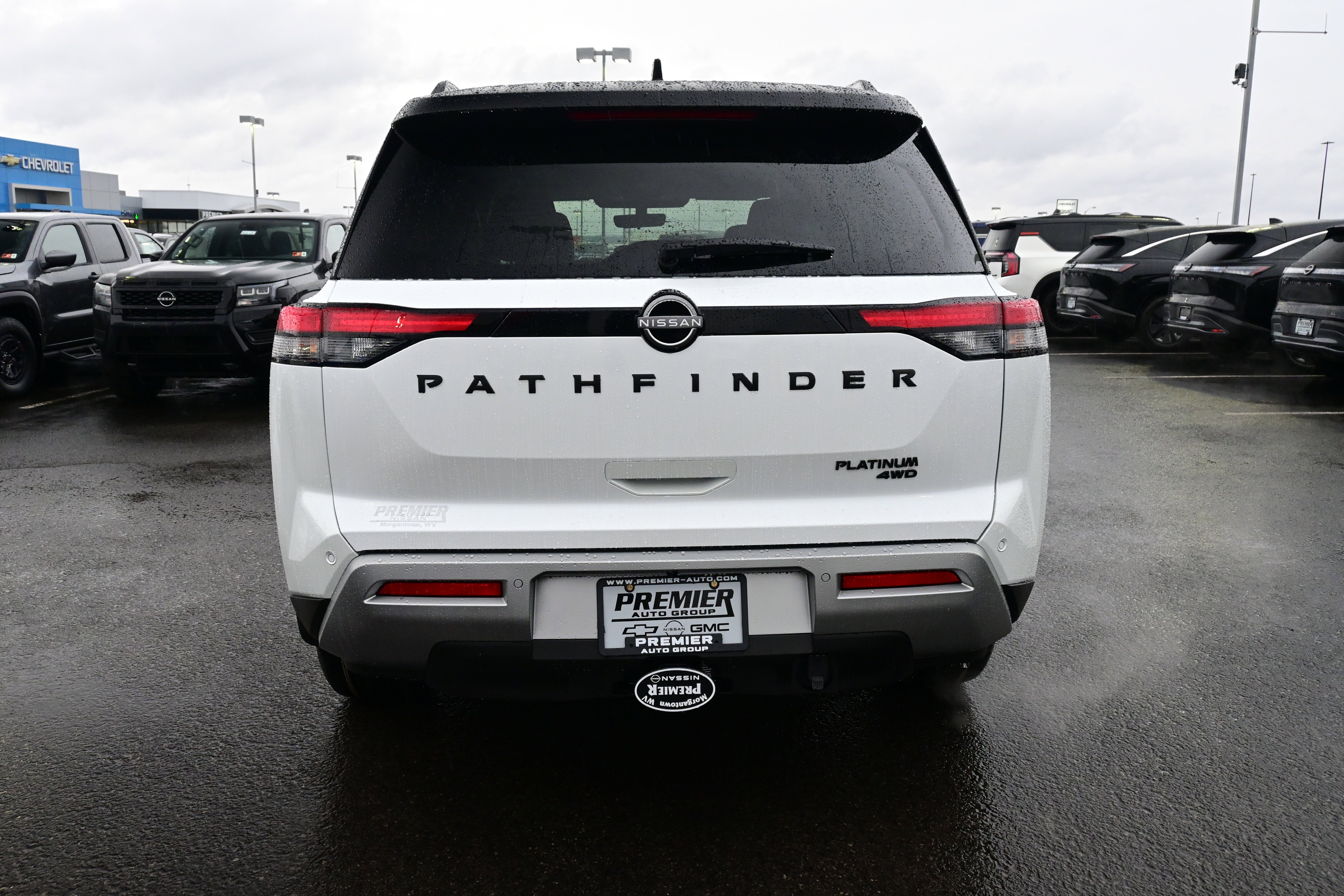 2025 Nissan Pathfinder Platinum