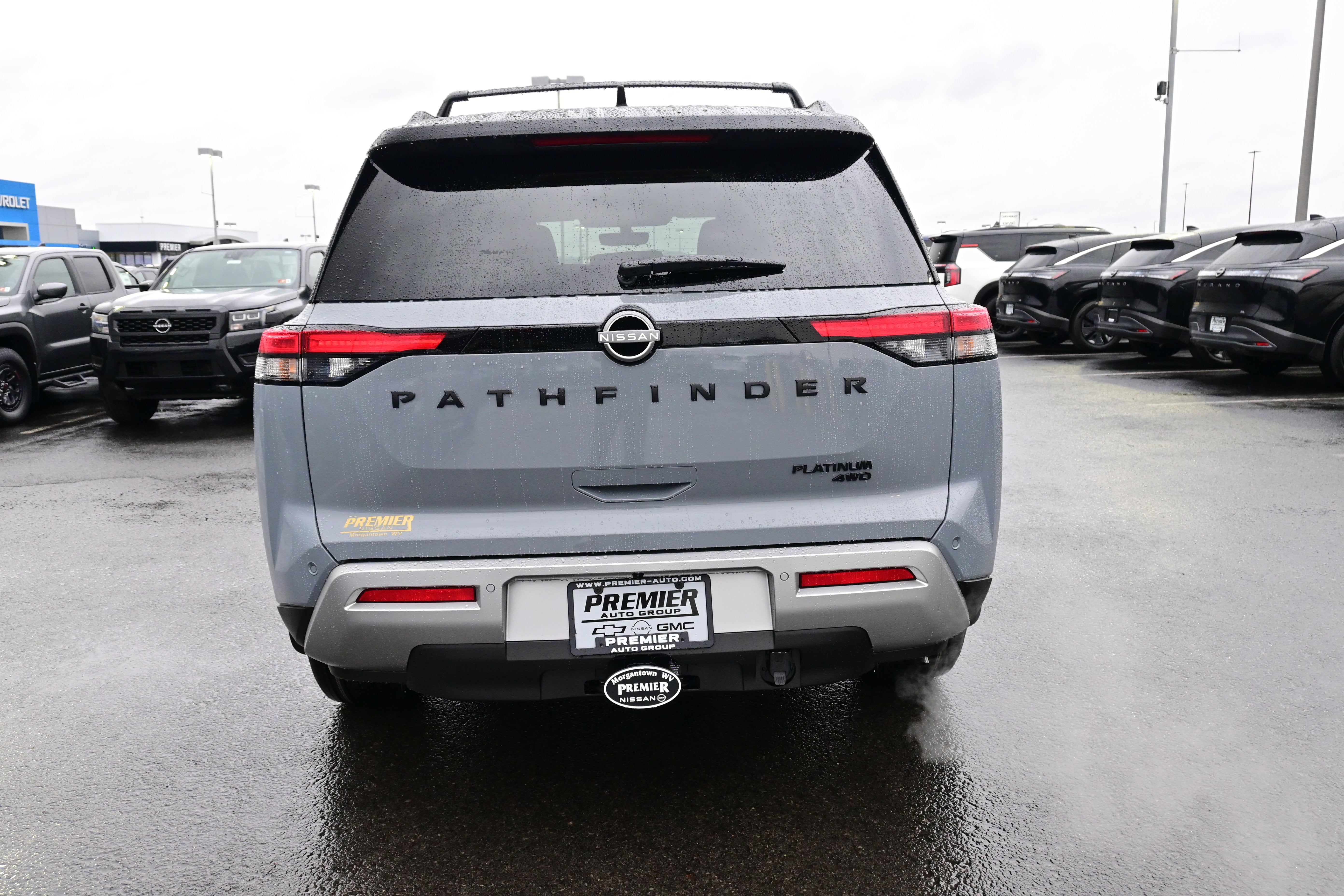 2025 Nissan Pathfinder Platinum