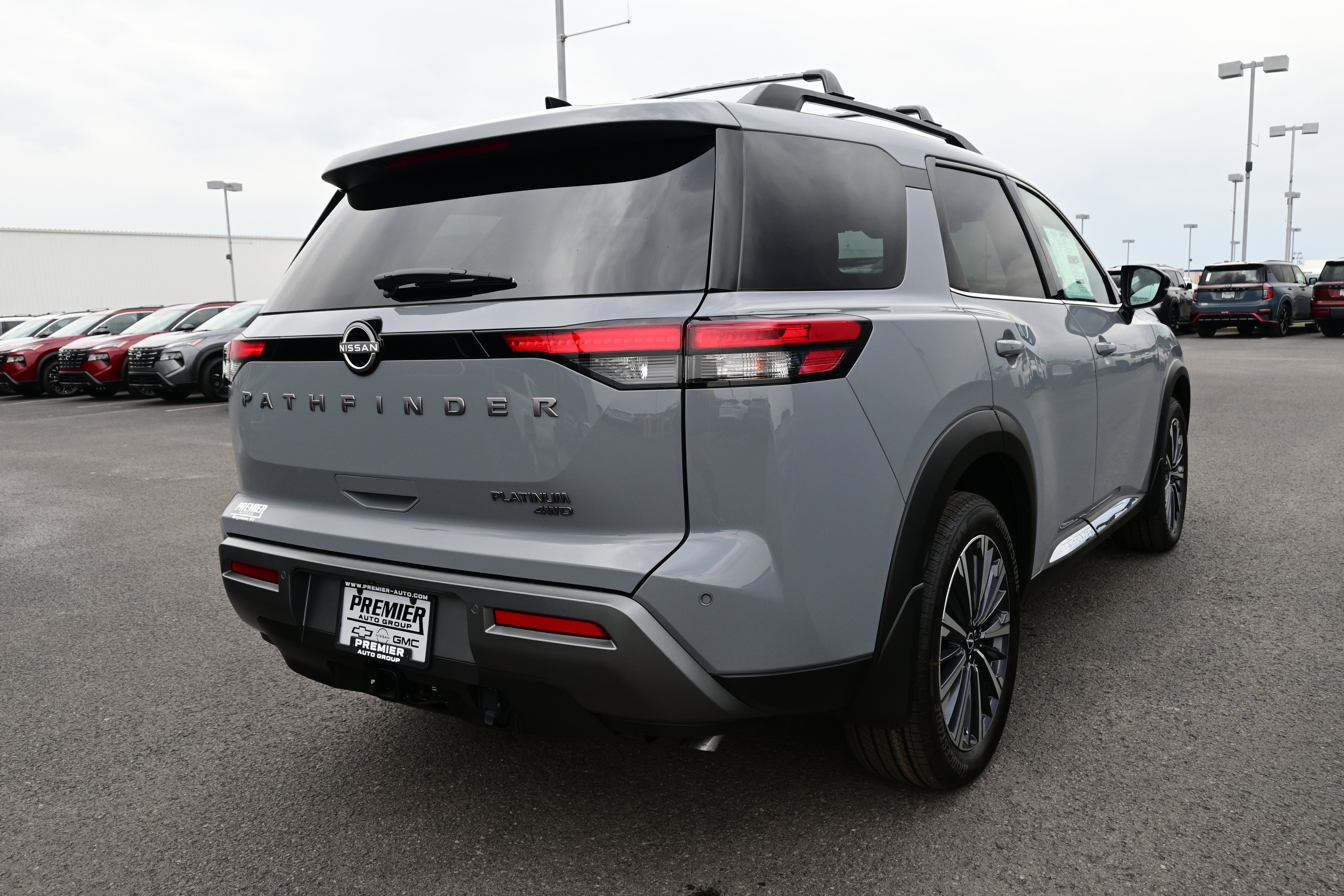 2026 Nissan Pathfinder Platinum