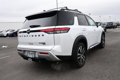2025 Nissan Pathfinder Platinum