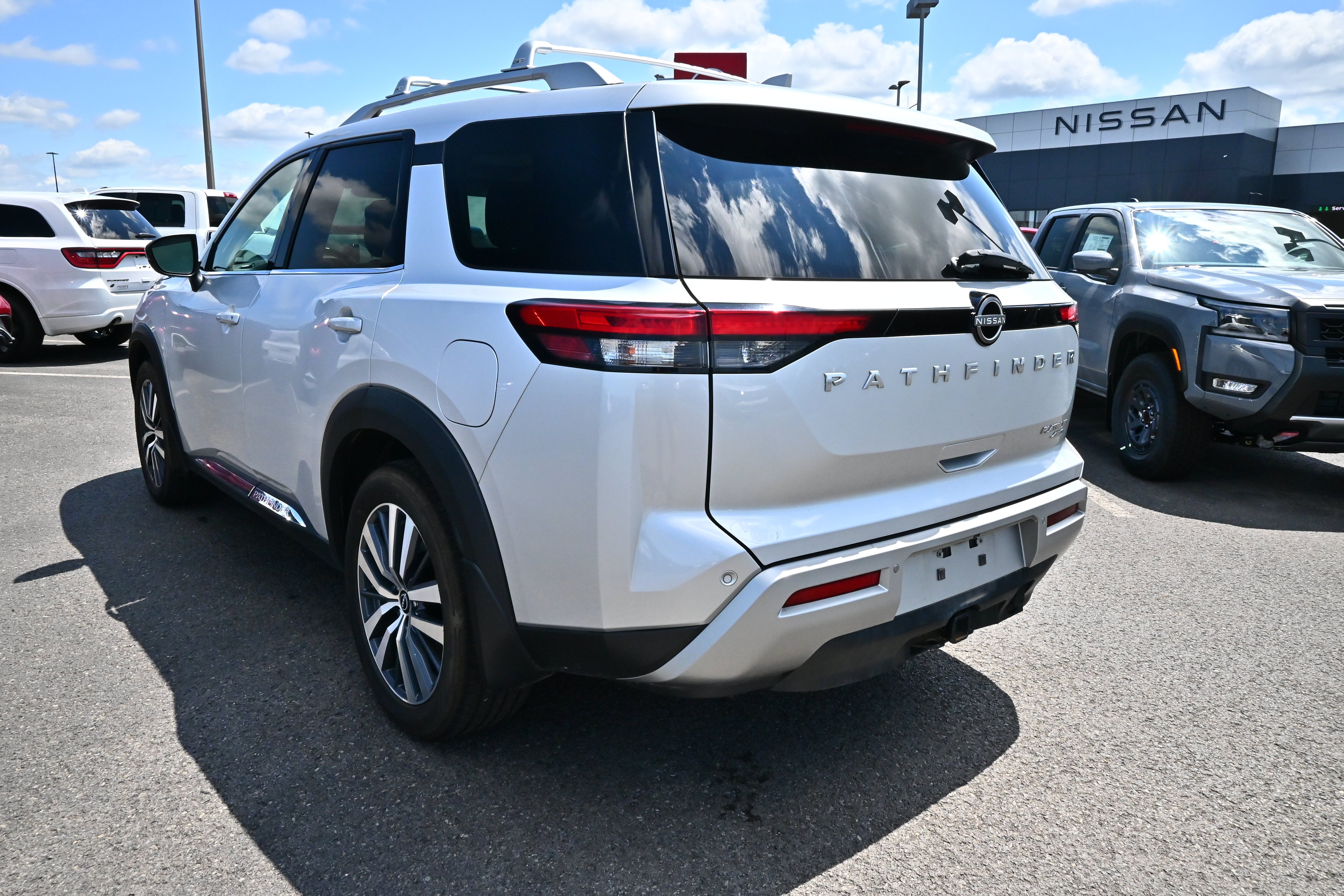 2022 Nissan Pathfinder Platinum