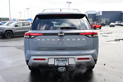 2025 Nissan Pathfinder Platinum