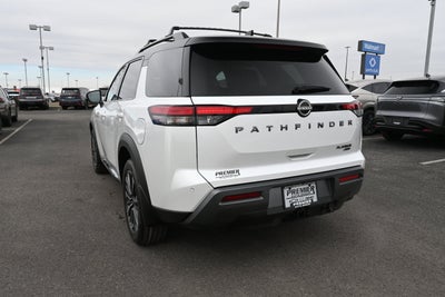 2026 Nissan Pathfinder Platinum