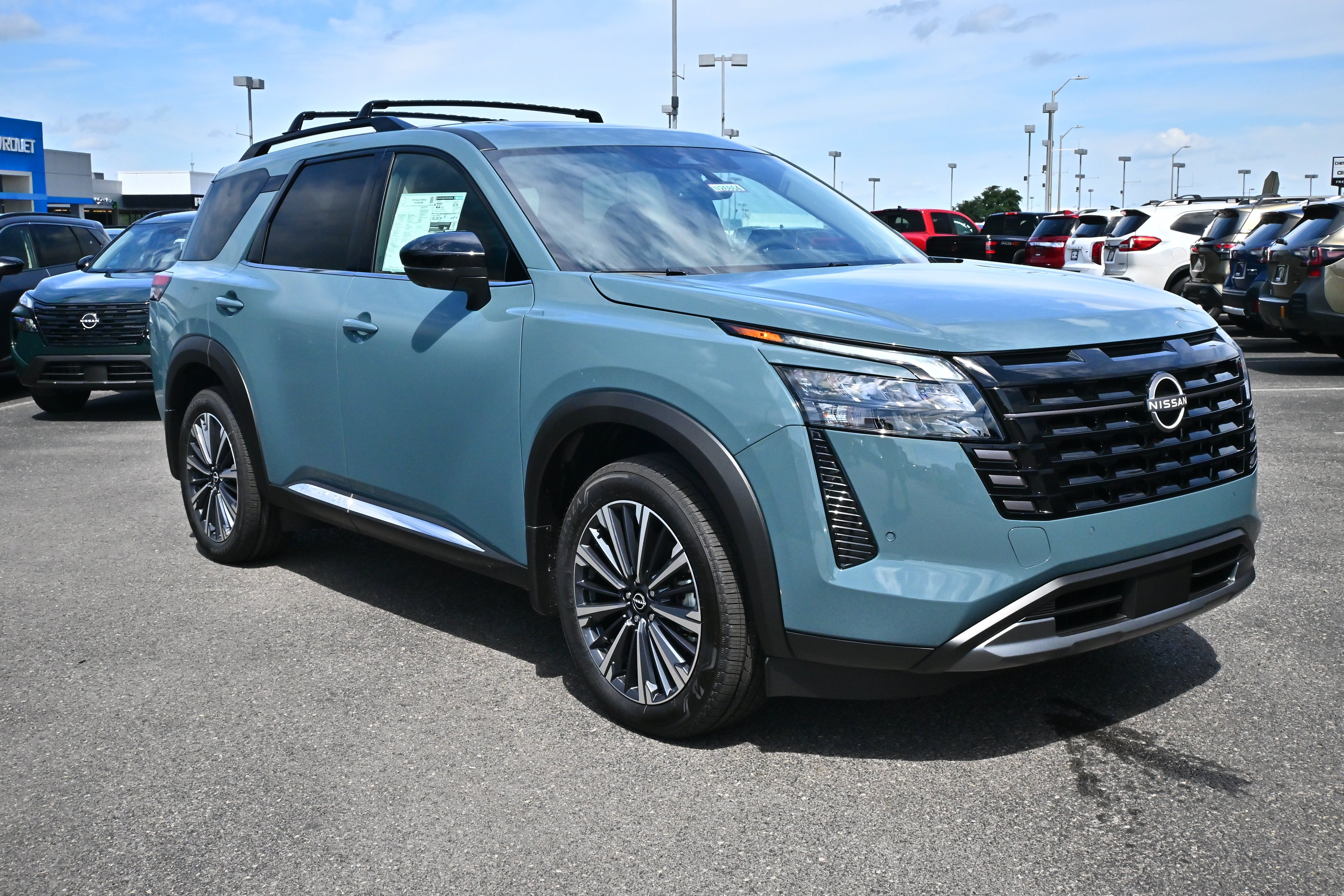 2026 Nissan Pathfinder Platinum