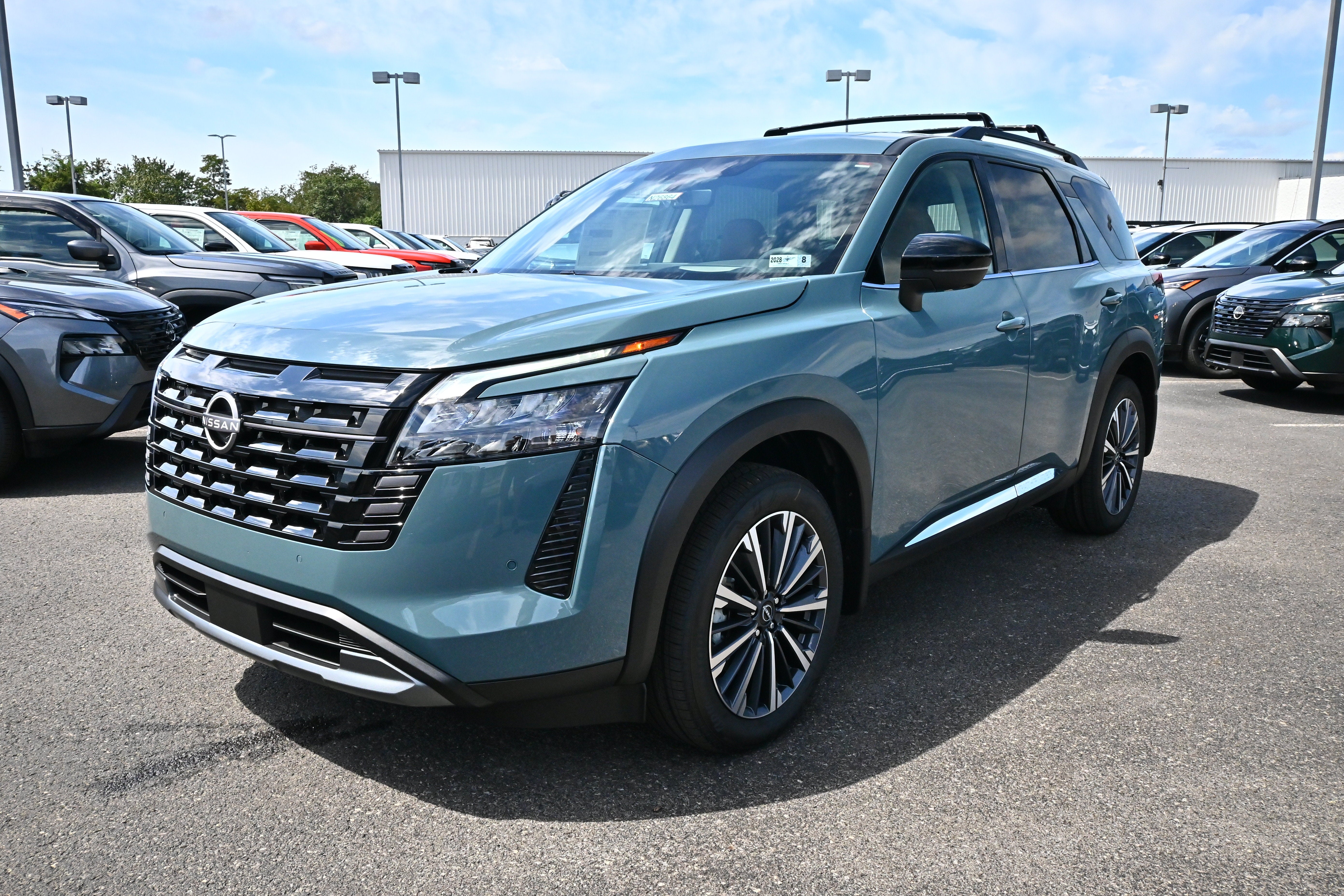 2026 Nissan Pathfinder Platinum
