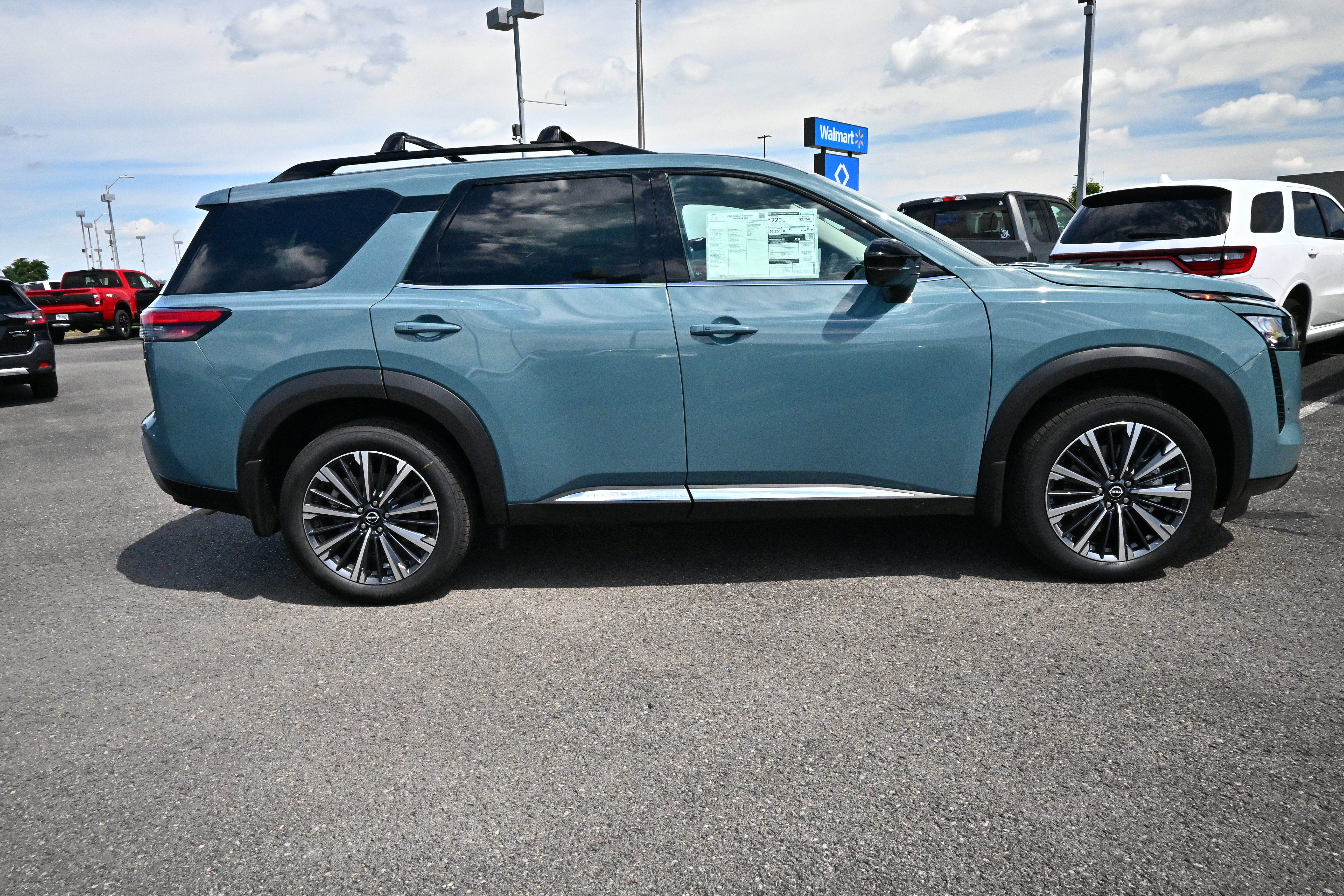 2026 Nissan Pathfinder Platinum
