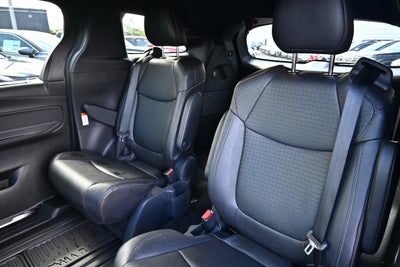 2025 Toyota Sienna Woodland Edition