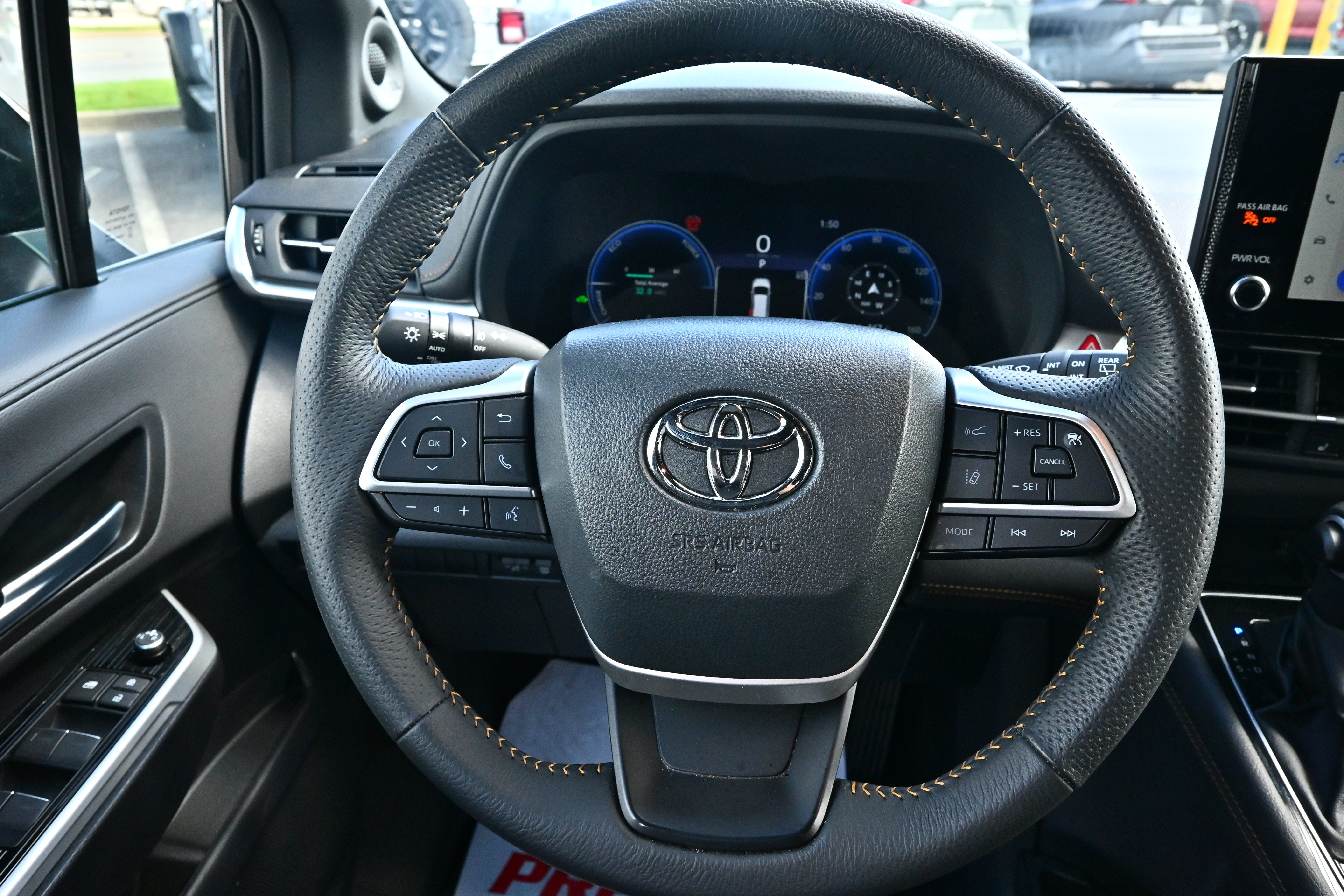 2025 Toyota Sienna Woodland Edition