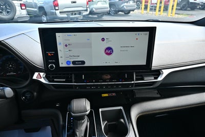 2025 Toyota Sienna Woodland Edition