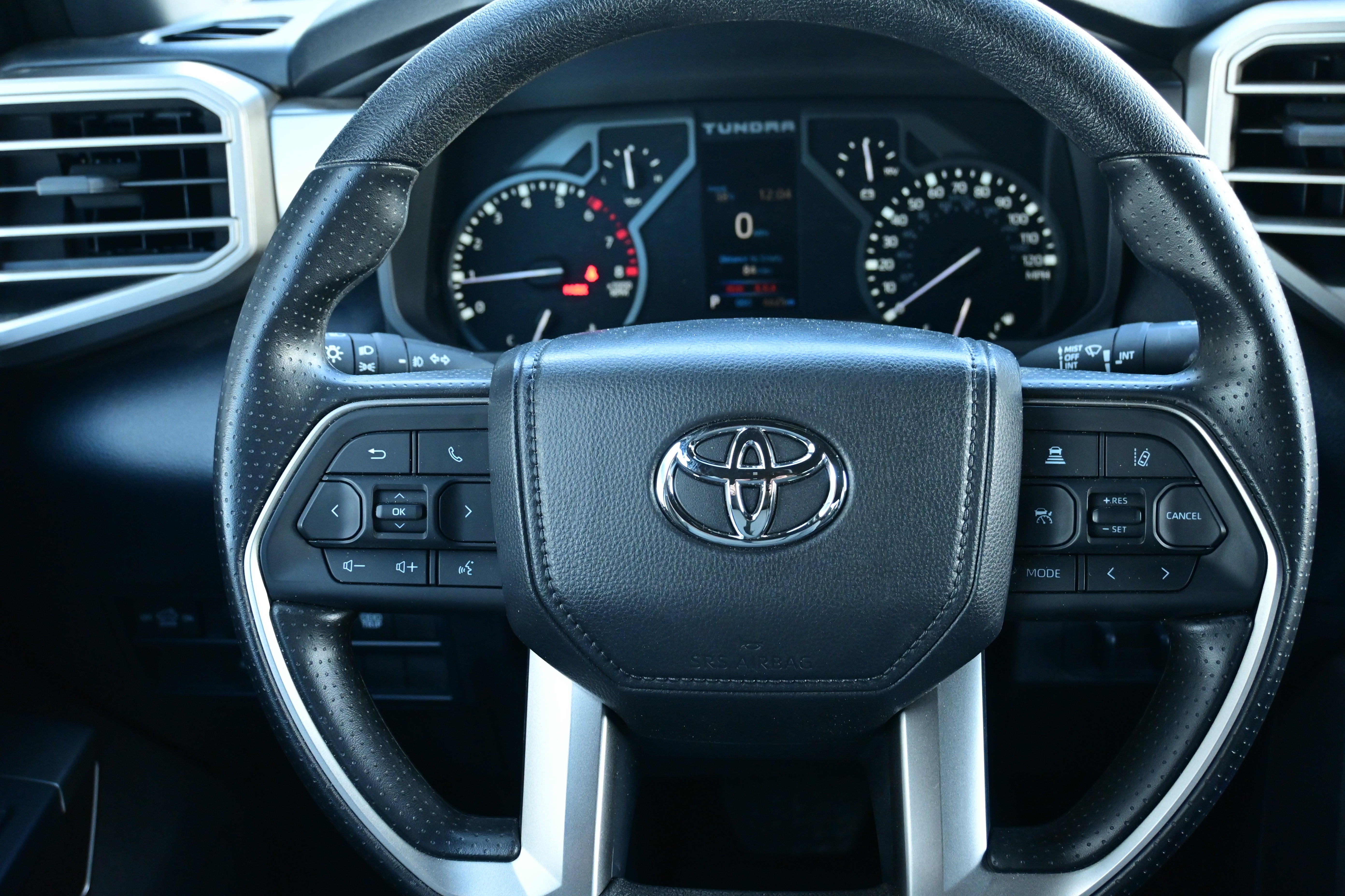 2025 Toyota Tundra 4WD SR5