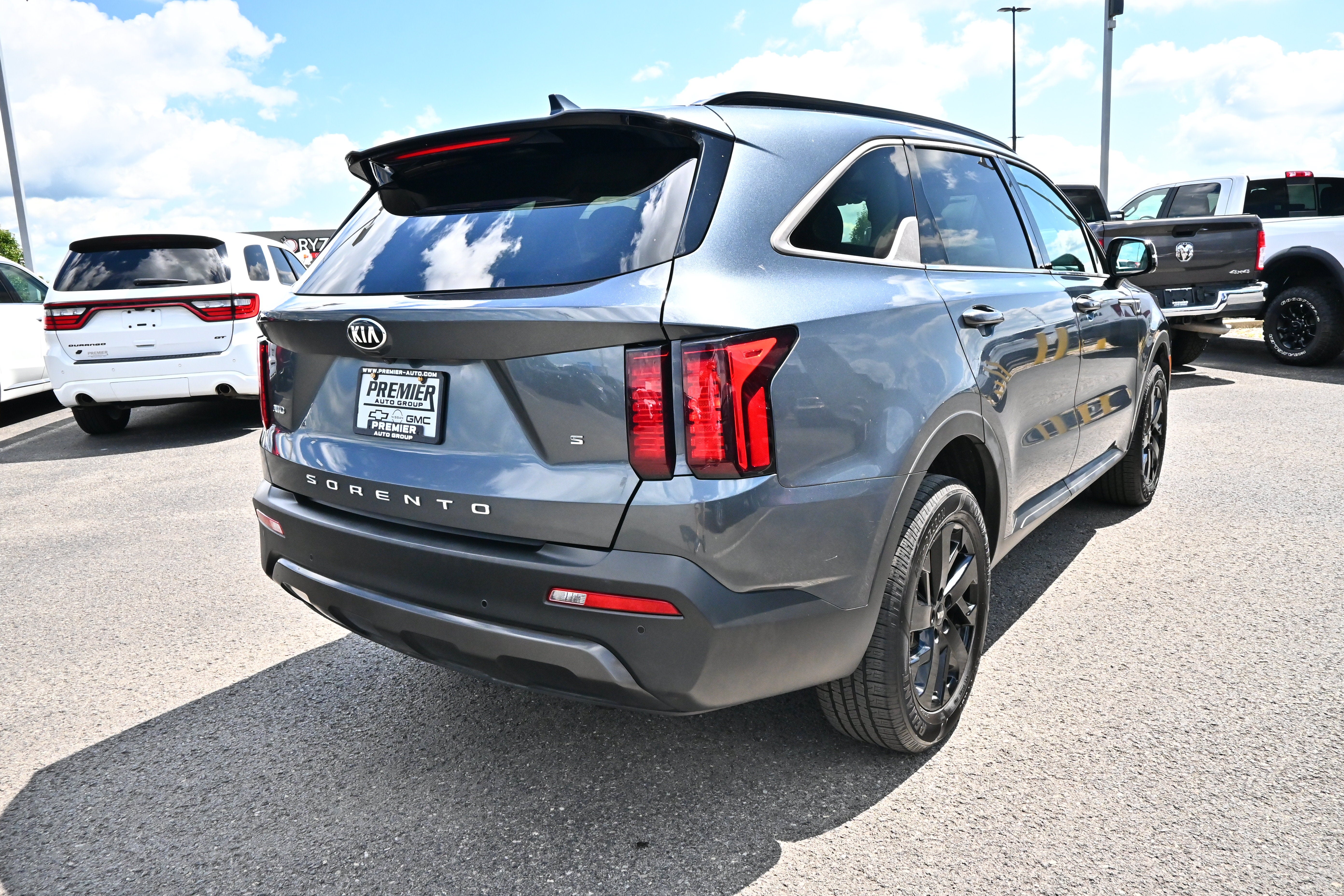 2021 Kia Sorento S