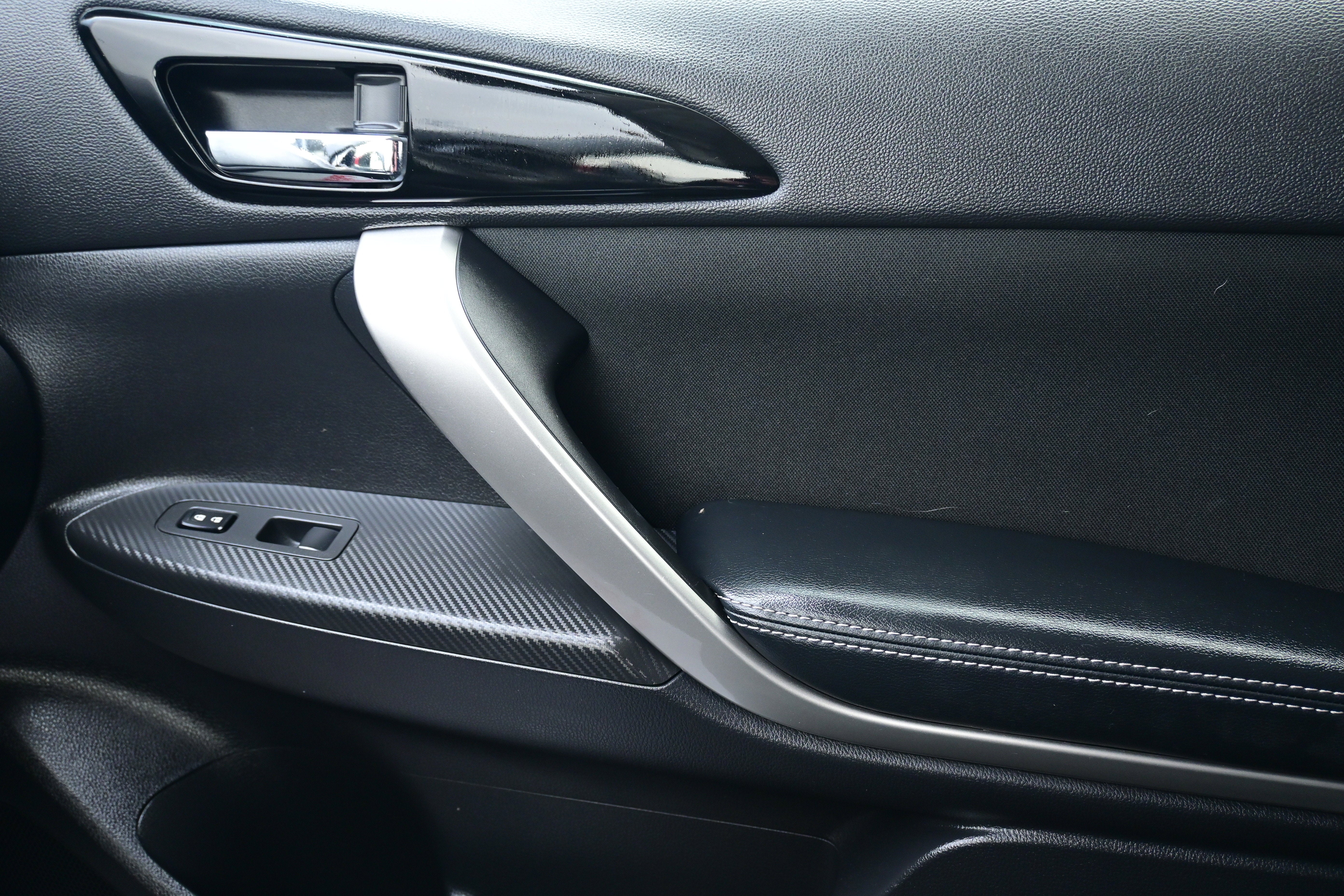 2020 Mitsubishi Eclipse Cross SE