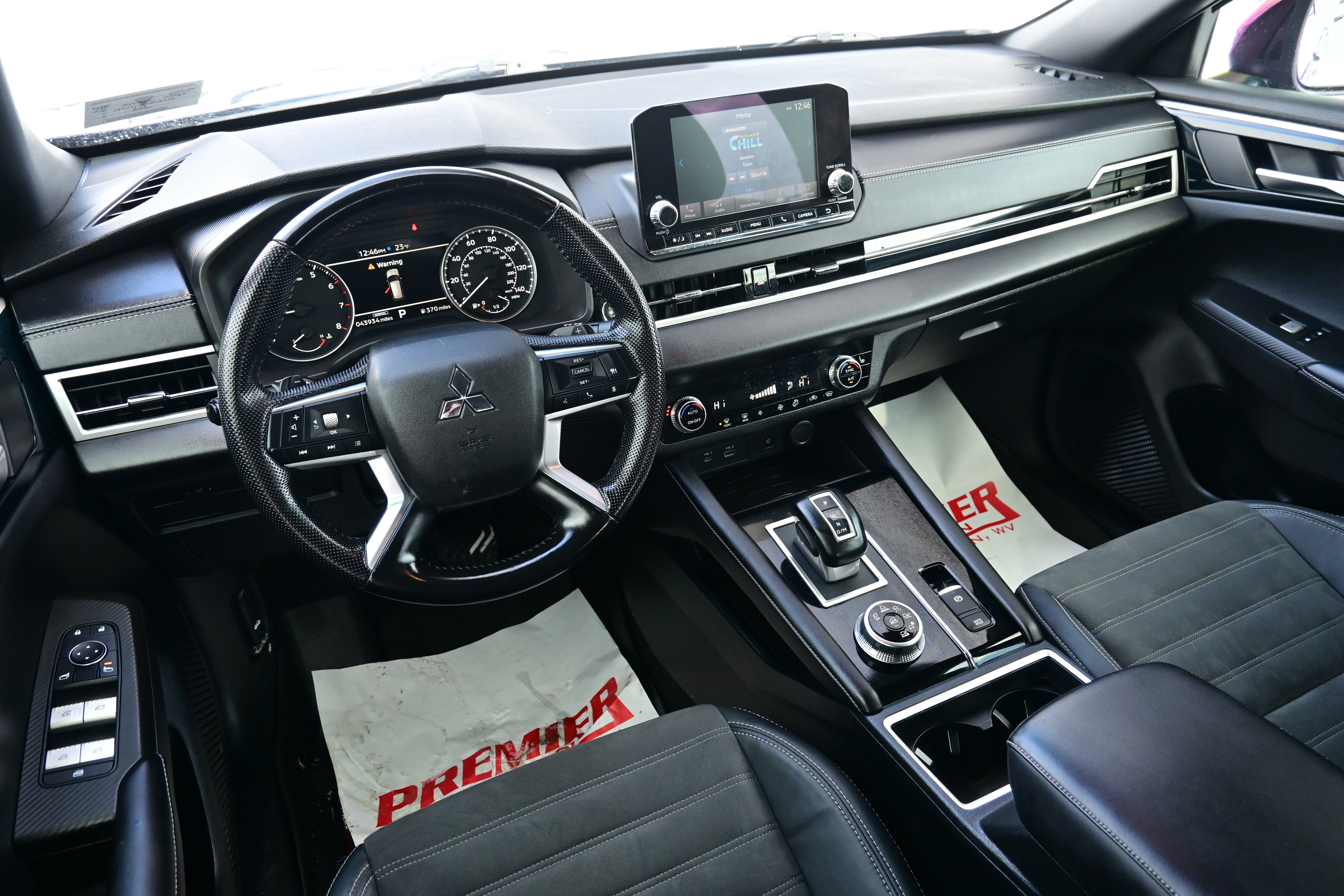 2022 Mitsubishi Outlander Black Edition