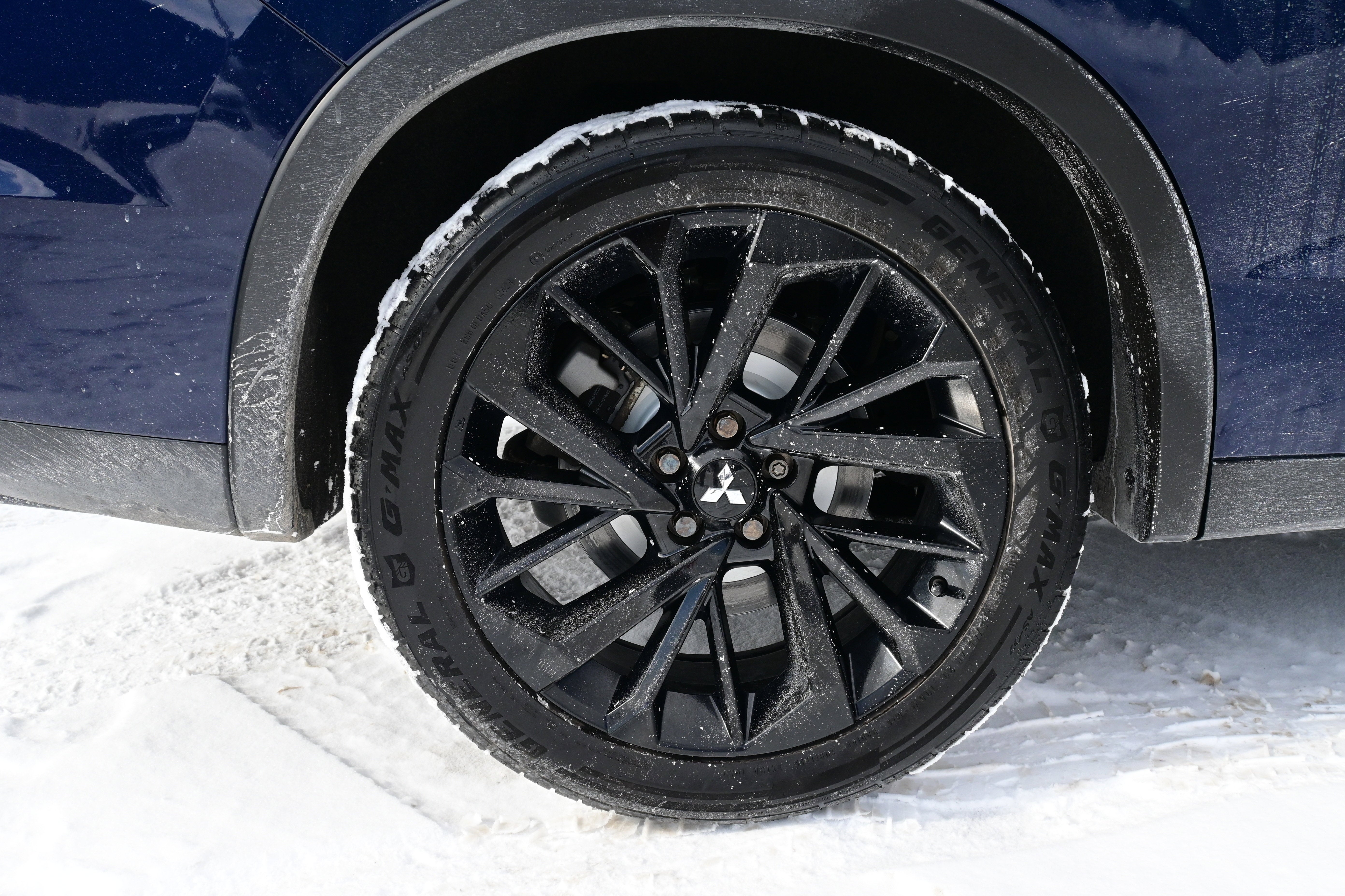 2022 Mitsubishi Outlander Black Edition