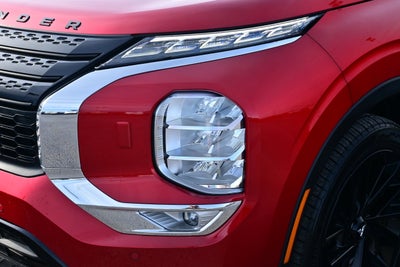 2022 Mitsubishi Outlander Black Edition