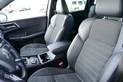 2022 Mitsubishi Outlander Black Edition