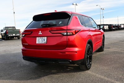 2022 Mitsubishi Outlander Black Edition