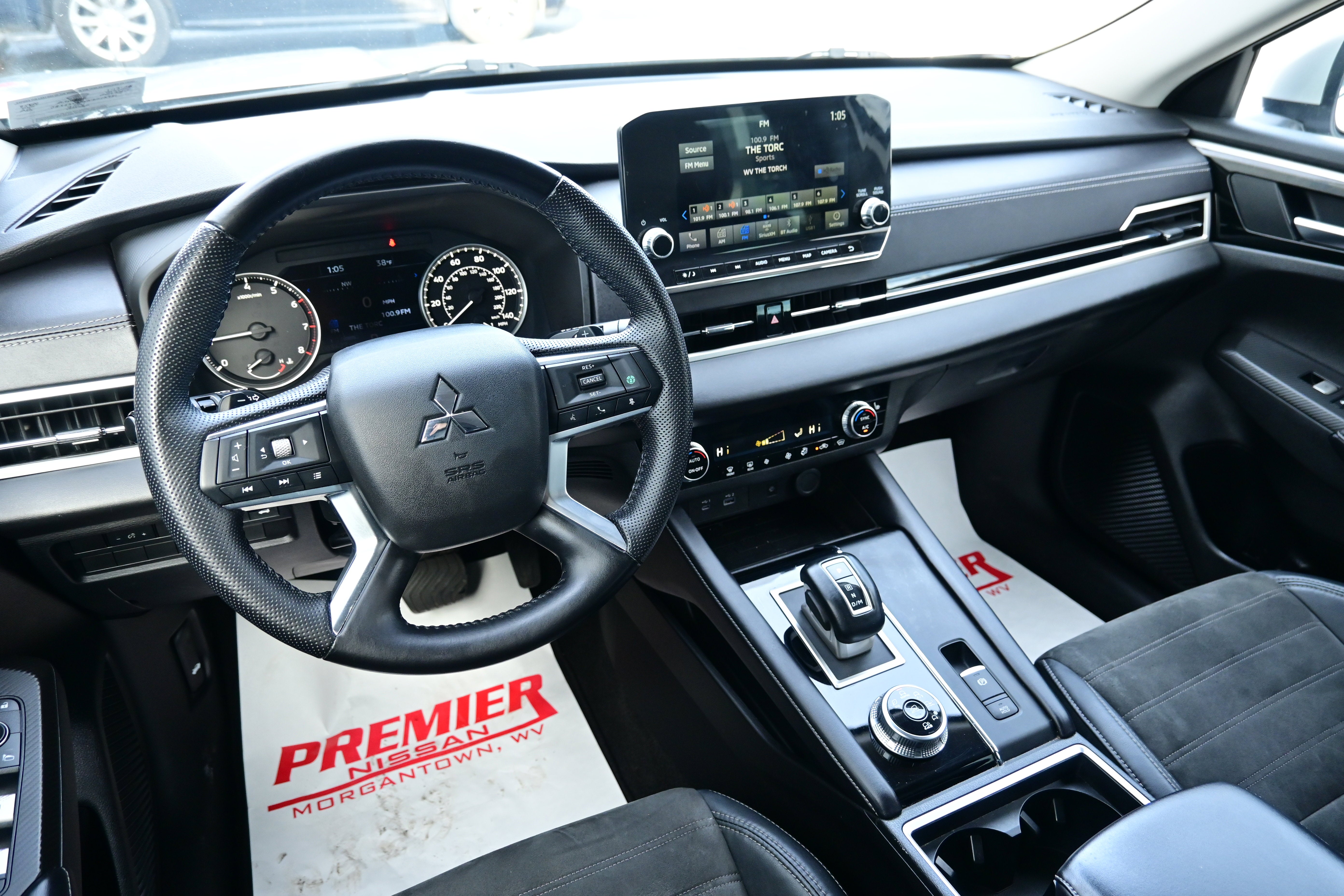 2022 Mitsubishi Outlander SE