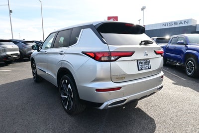 2022 Mitsubishi Outlander SE
