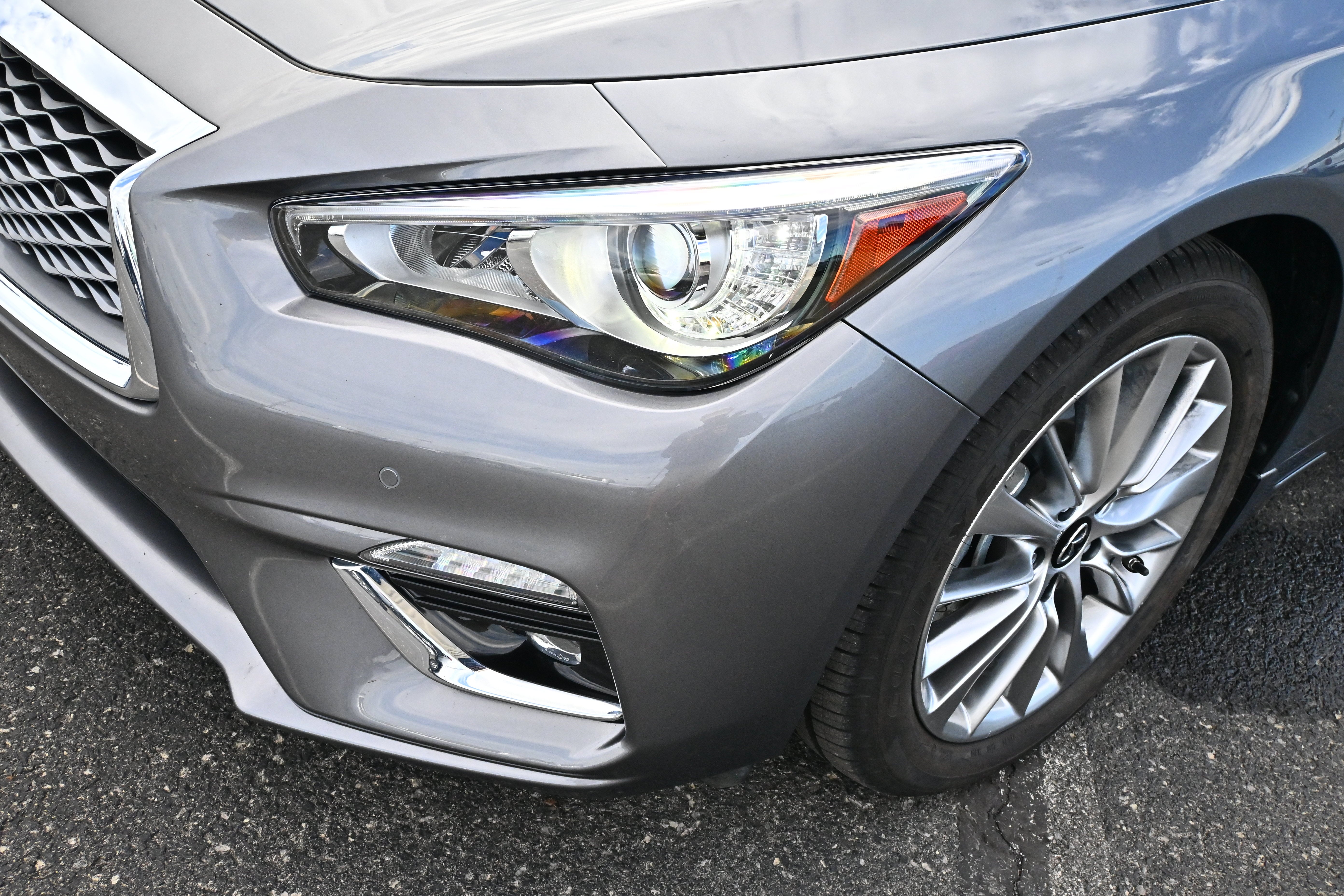 2023 INFINITI Q50 LUXE