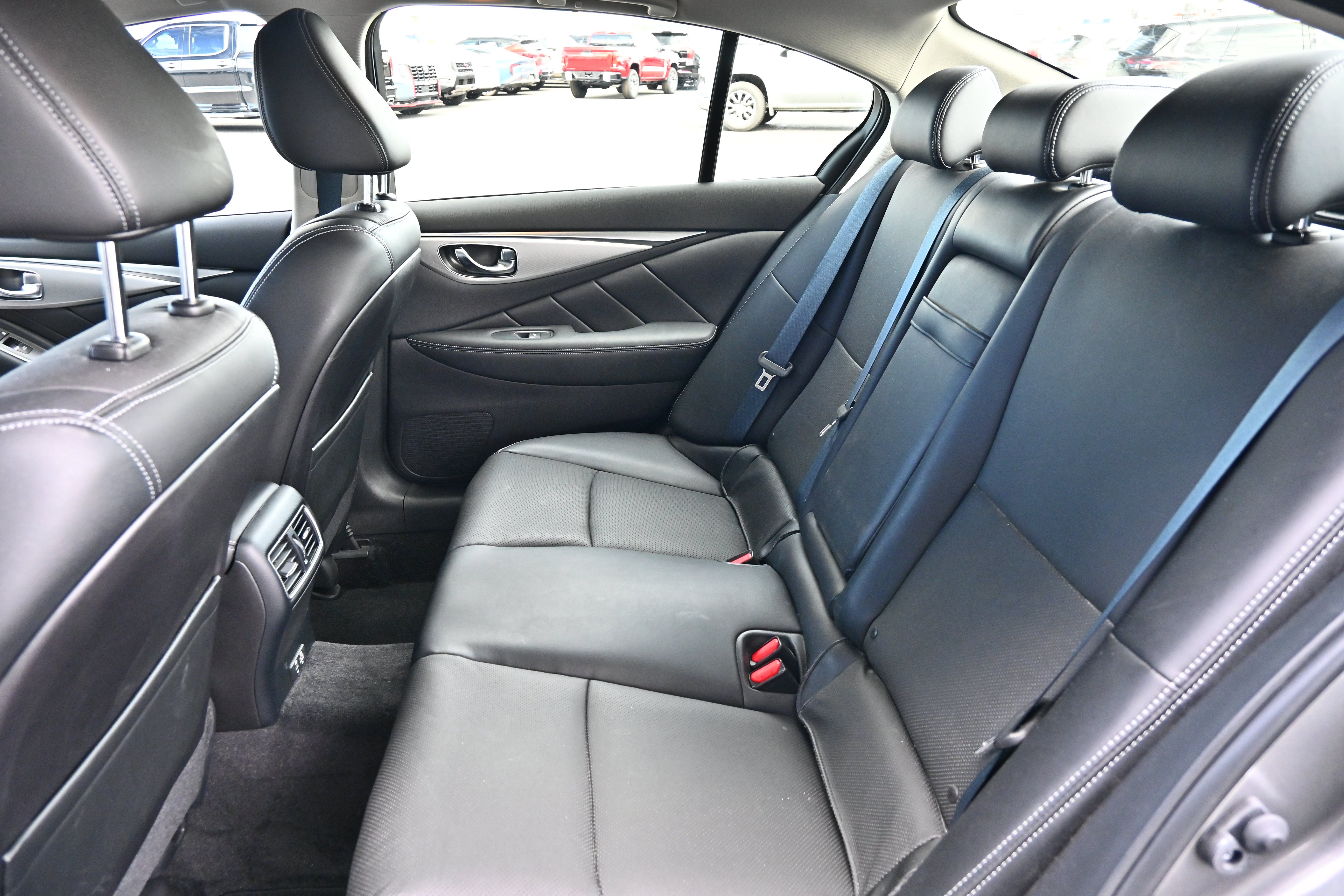 2023 INFINITI Q50 LUXE